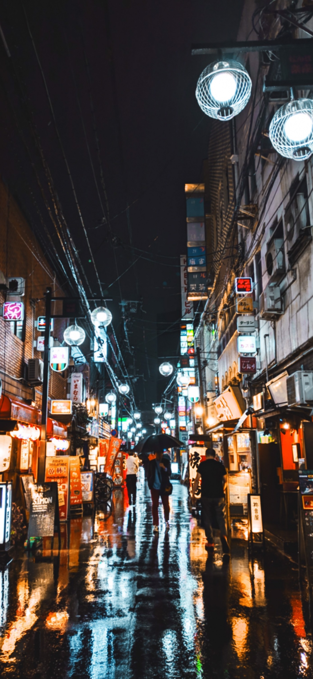 Обои ночь, здание, окно, инфраструктура, освещение в разрешении 1242x2688