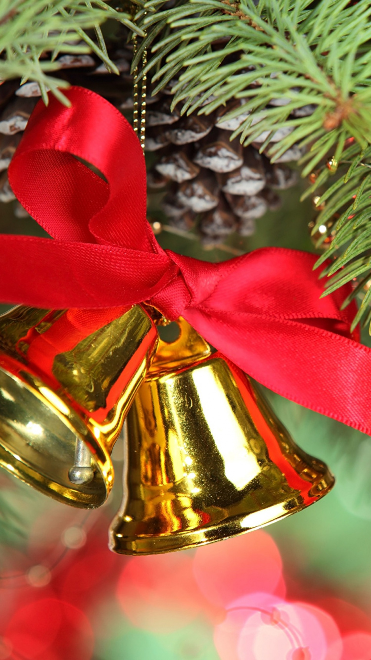 Обои Рождественские украшения, колокольчик, Рождественский день, елка, рождественский орнамент в разрешении 750x1334
