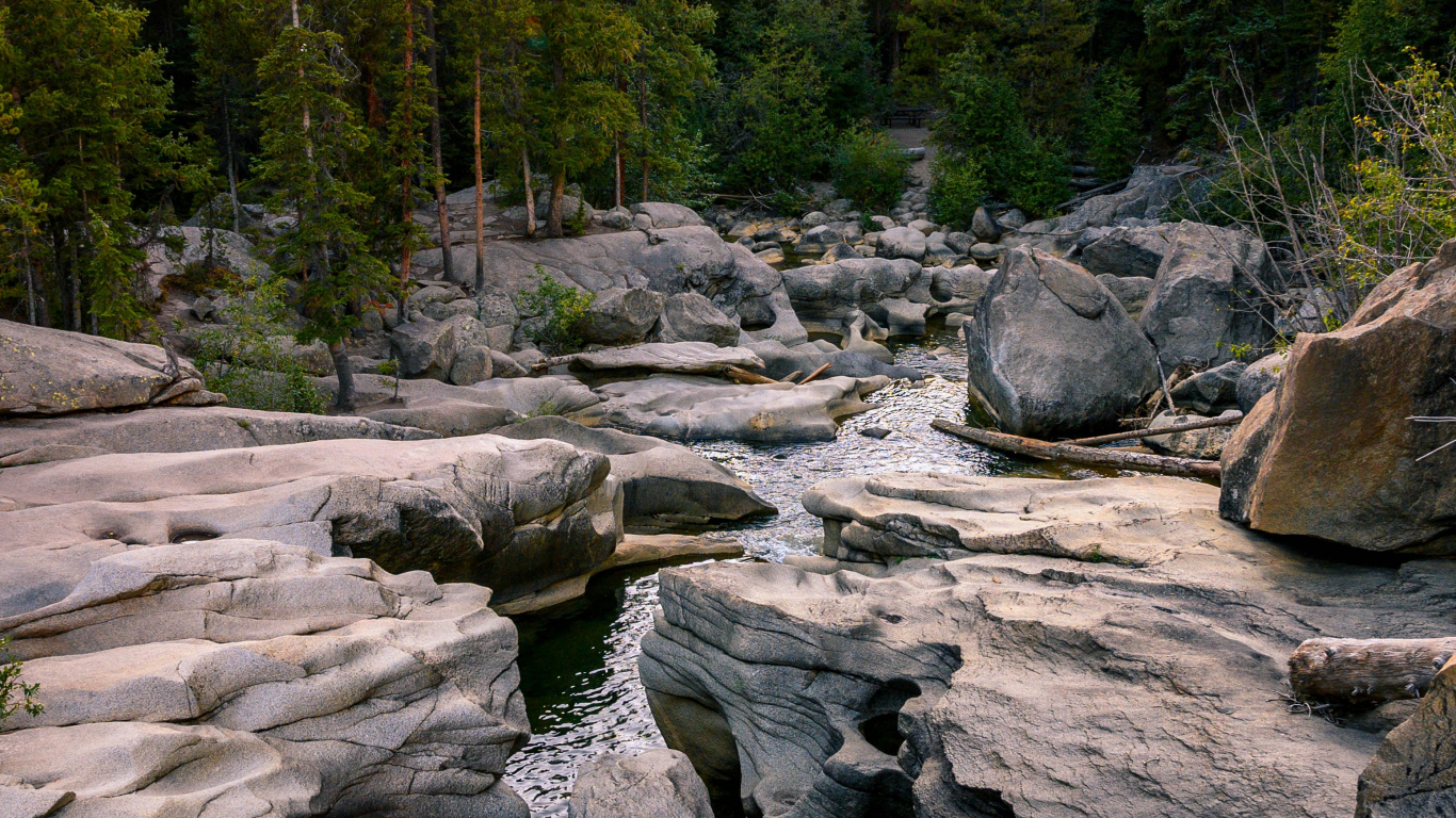 Обои природа, рок, дикая местность, природный ландшафт, вода в разрешении 1366x768