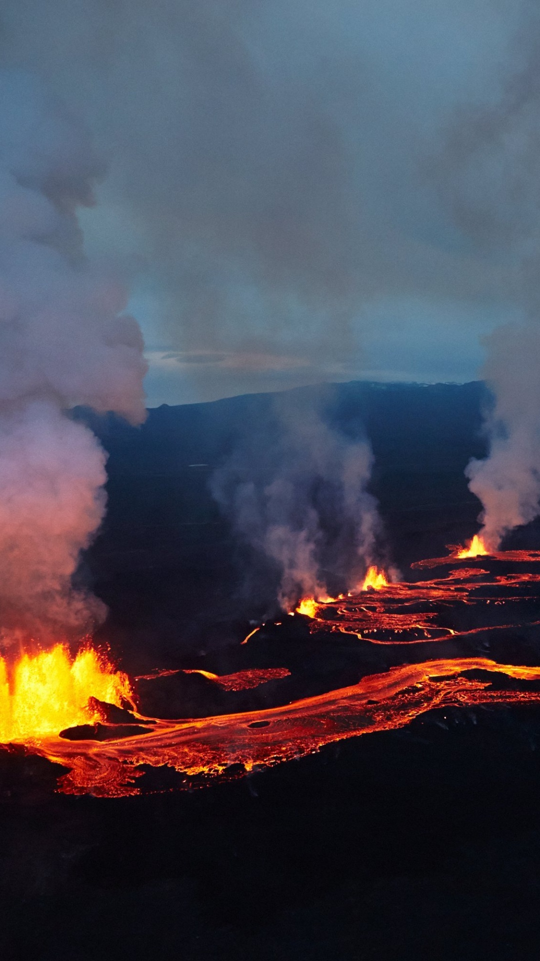 Обои вулкан, Холухрейн, лава, вулканического рельефа, вентиляционные щели в разрешении 1080x1920