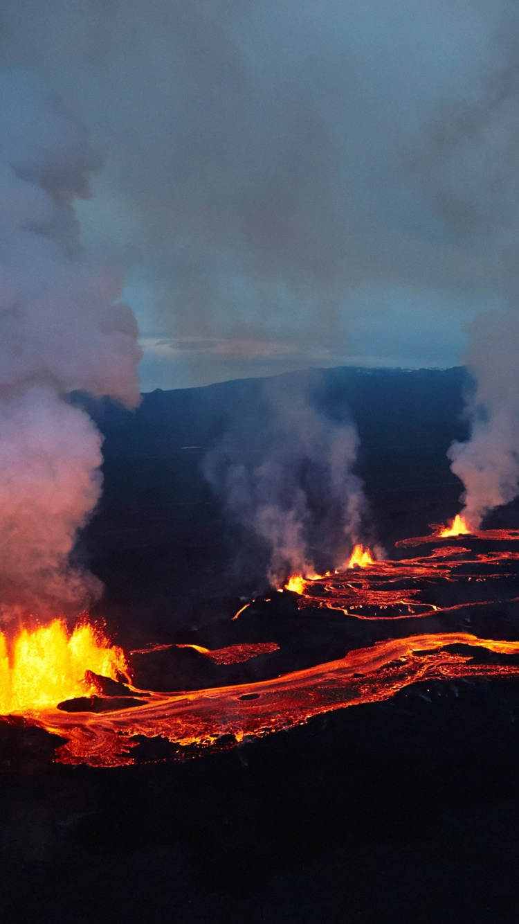 Обои вулкан, Холухрейн, лава, вулканического рельефа, вентиляционные щели в разрешении 750x1334