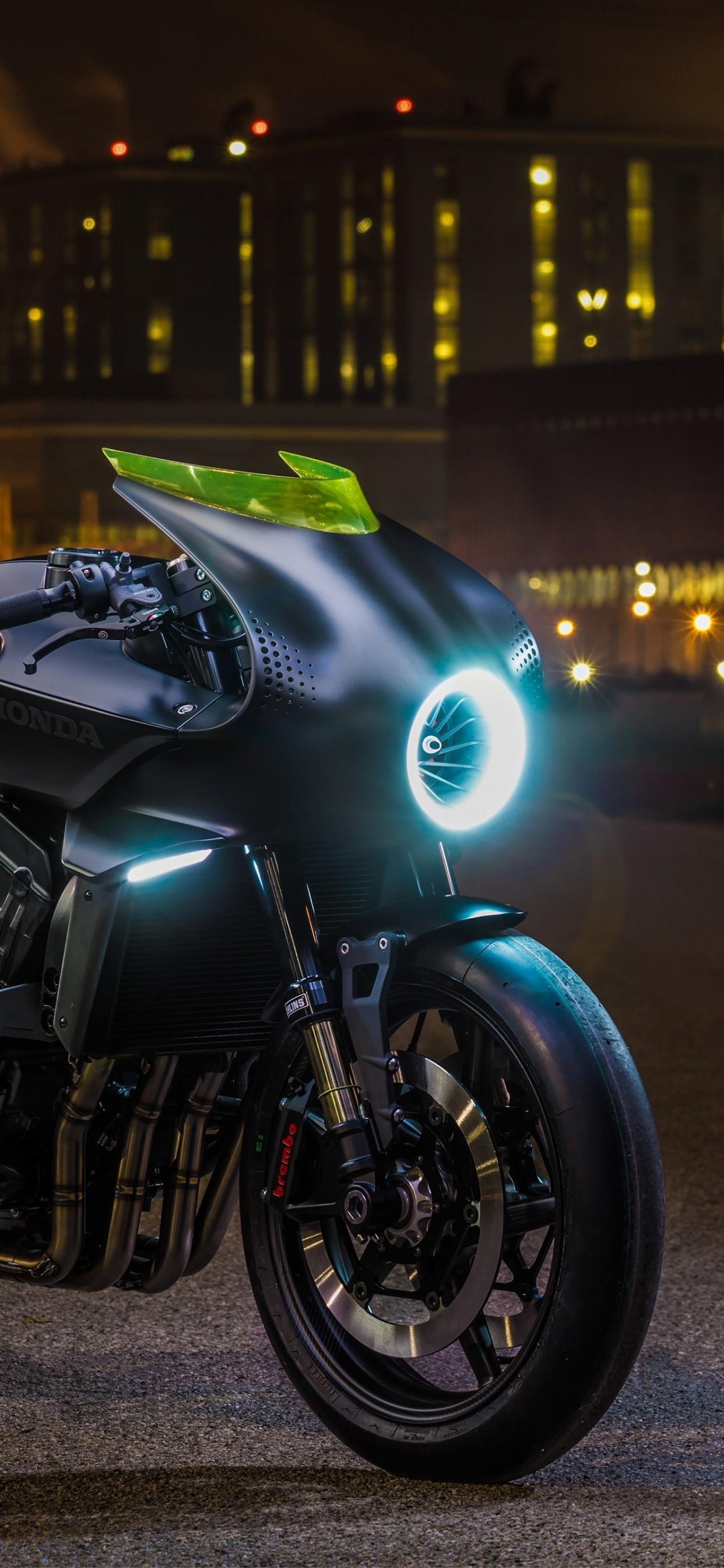 Обои фара, автомобильное освещение, авто, Королевский Энфилд континентальный gt, мотоцикл в разрешении 1242x2688