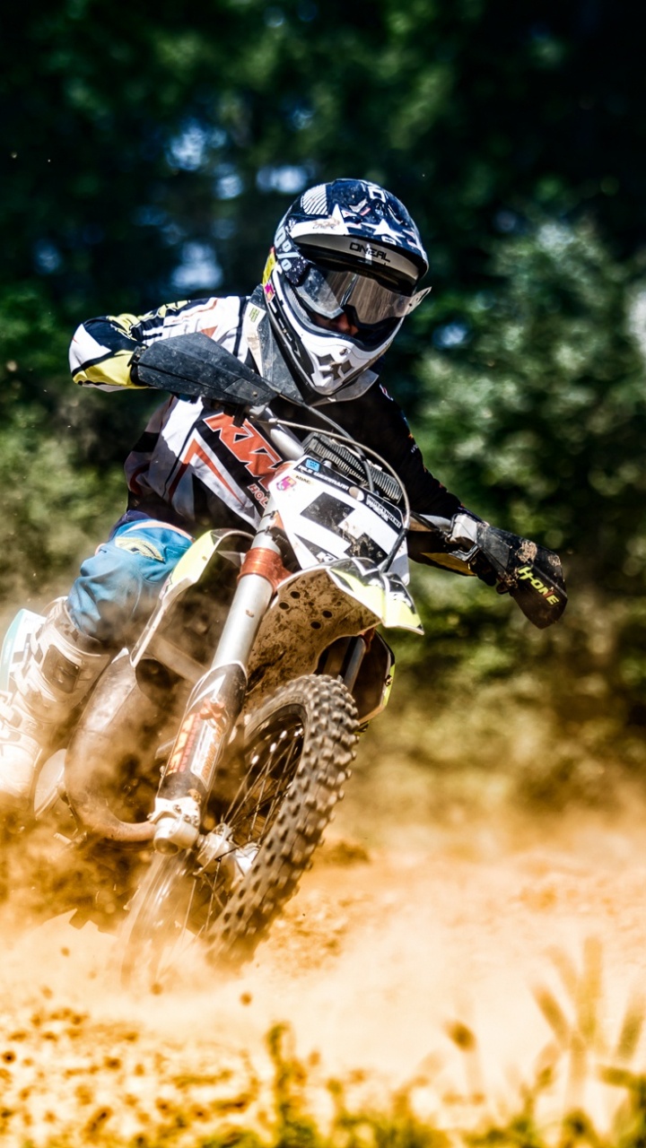 Обои мотокросс, эндуро, мотоцикл, занятие спортом, гоночный в разрешении 720x1280