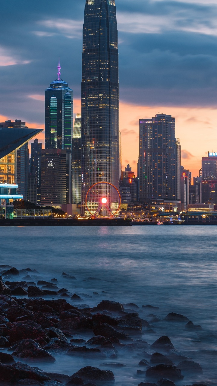 Обои вода, облако, небоскреб, здание, атмосфера в разрешении 720x1280