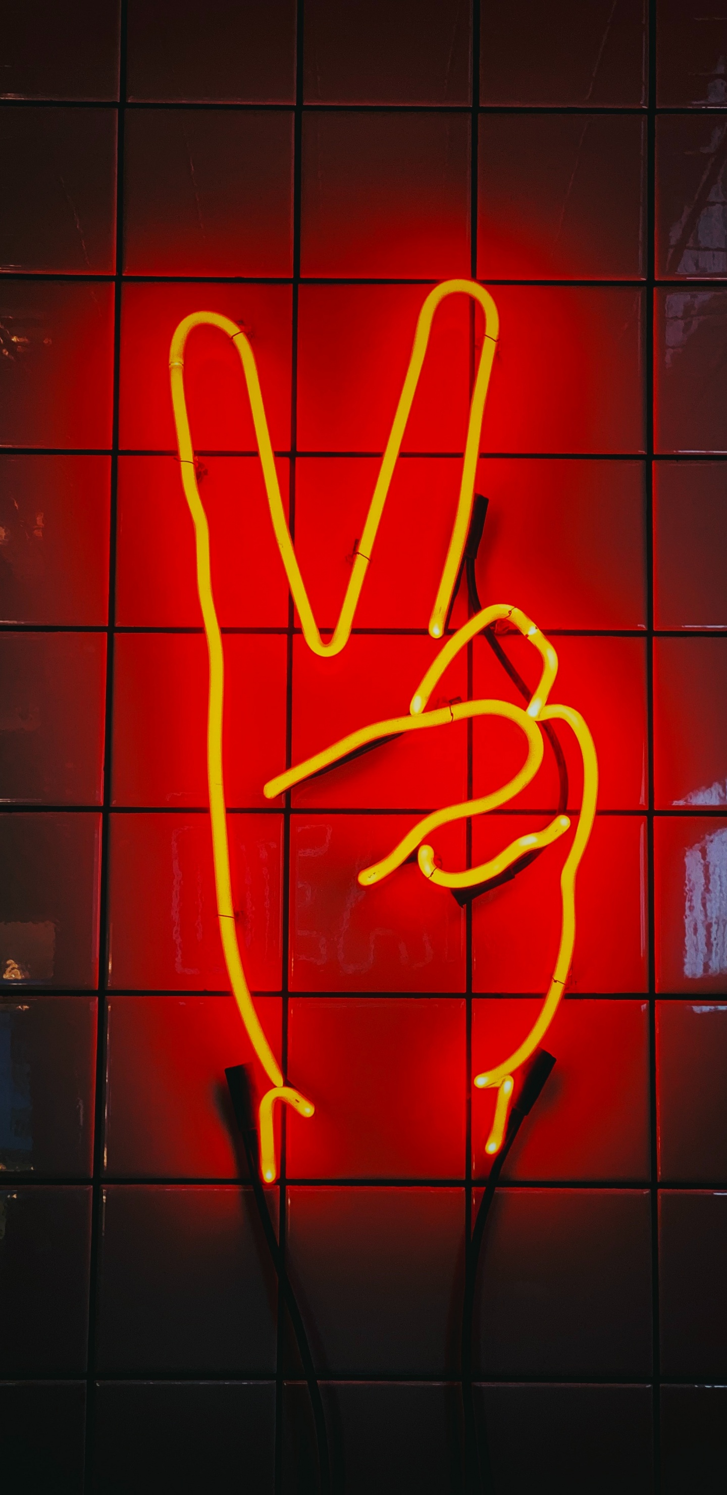 Обои неоновая вывеска, неон, красный цвет, свет, вывеска в разрешении 1440x2960