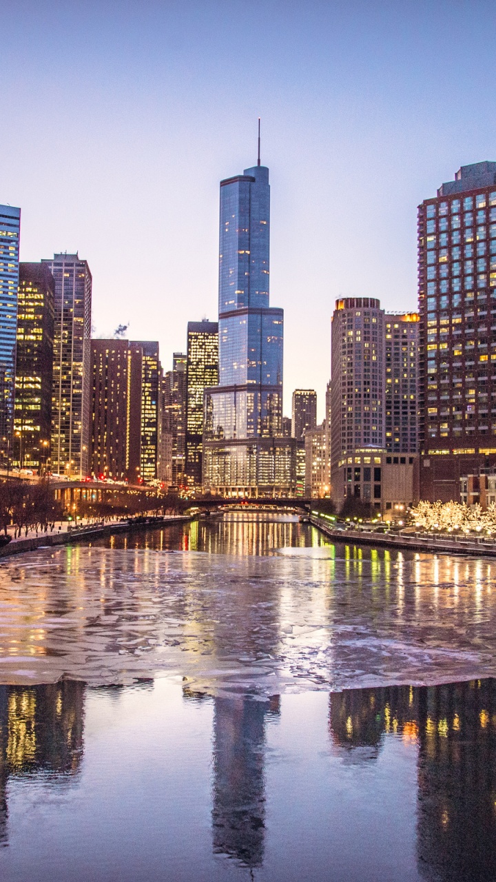 Обои Чикаго, небоскреб, городской пейзаж, город, отражение в разрешении 720x1280