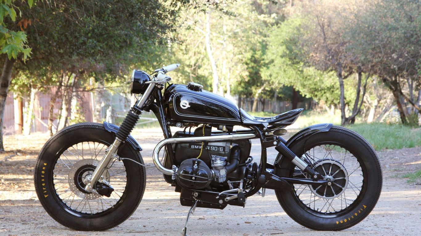 Обои шина, bmw, БМВ R90S, мотоцикл, автомобильные шины в разрешении 1366x768
