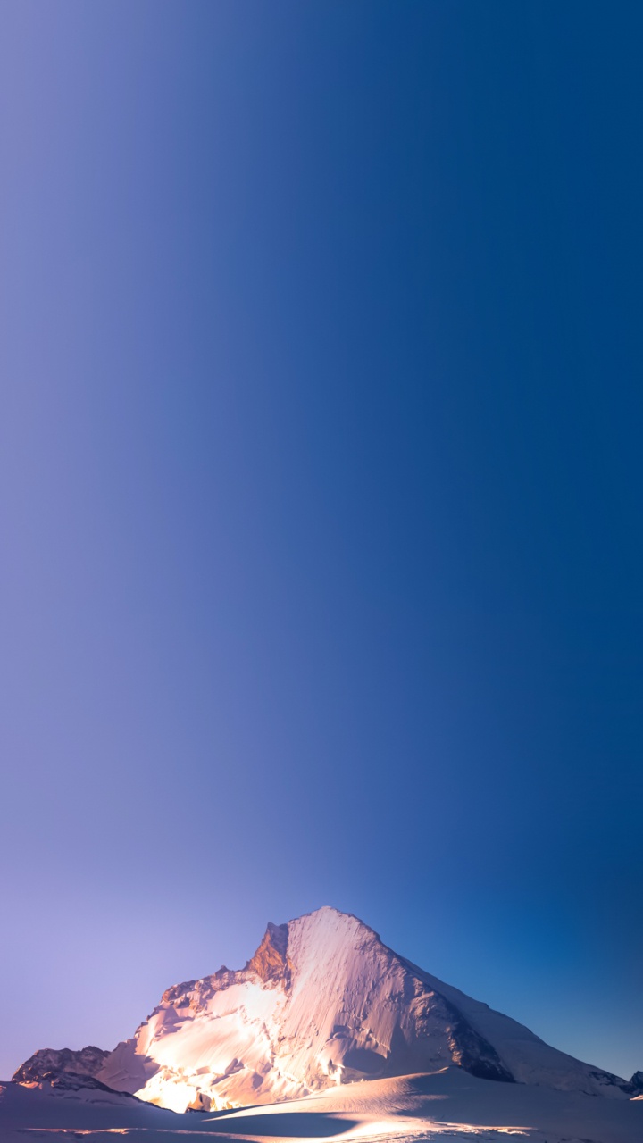 Обои пейзажи гор, гора, облако, склон, природный ландшафт в разрешении 720x1280