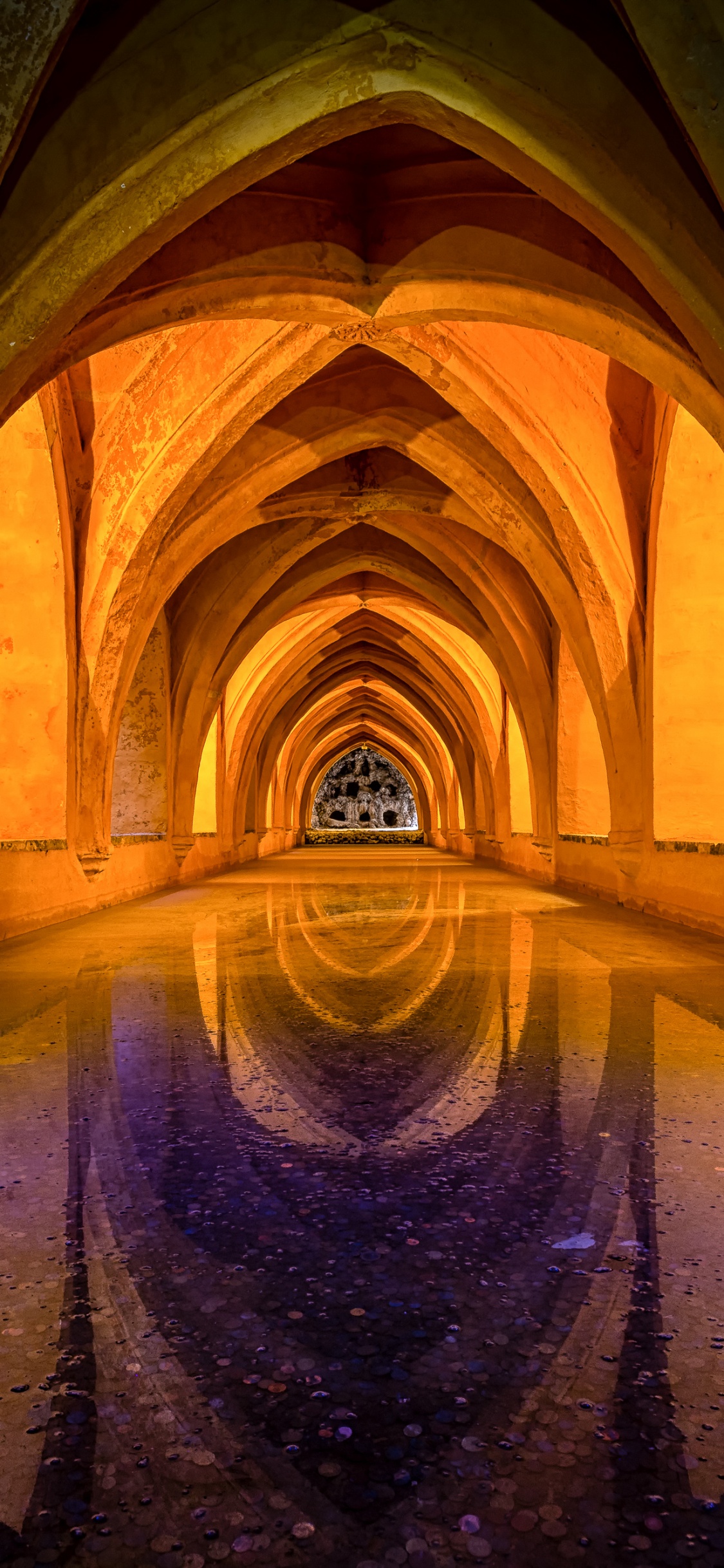 Обои арка, архитектура, симметрия, здание, аркада в разрешении 1125x2436