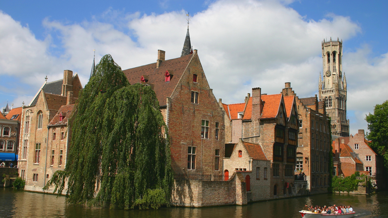 Обои канал, водный путь, городок, водный замок, отражение в разрешении 1280x720