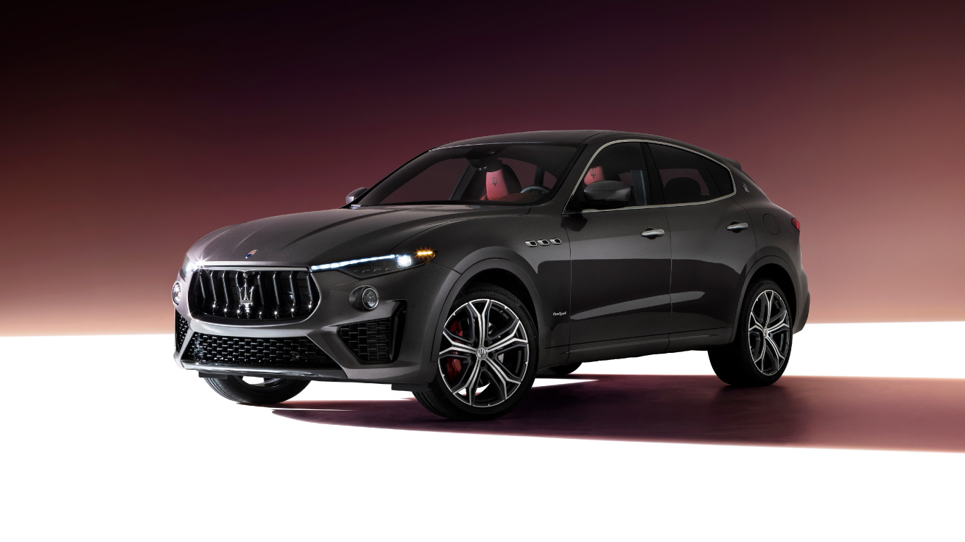 Обои автоматические часы, maserati levante 2021 года, 2021 maserati ghibli, maserati quattroporte, Мазерати гибли III с в разрешении 1366x768