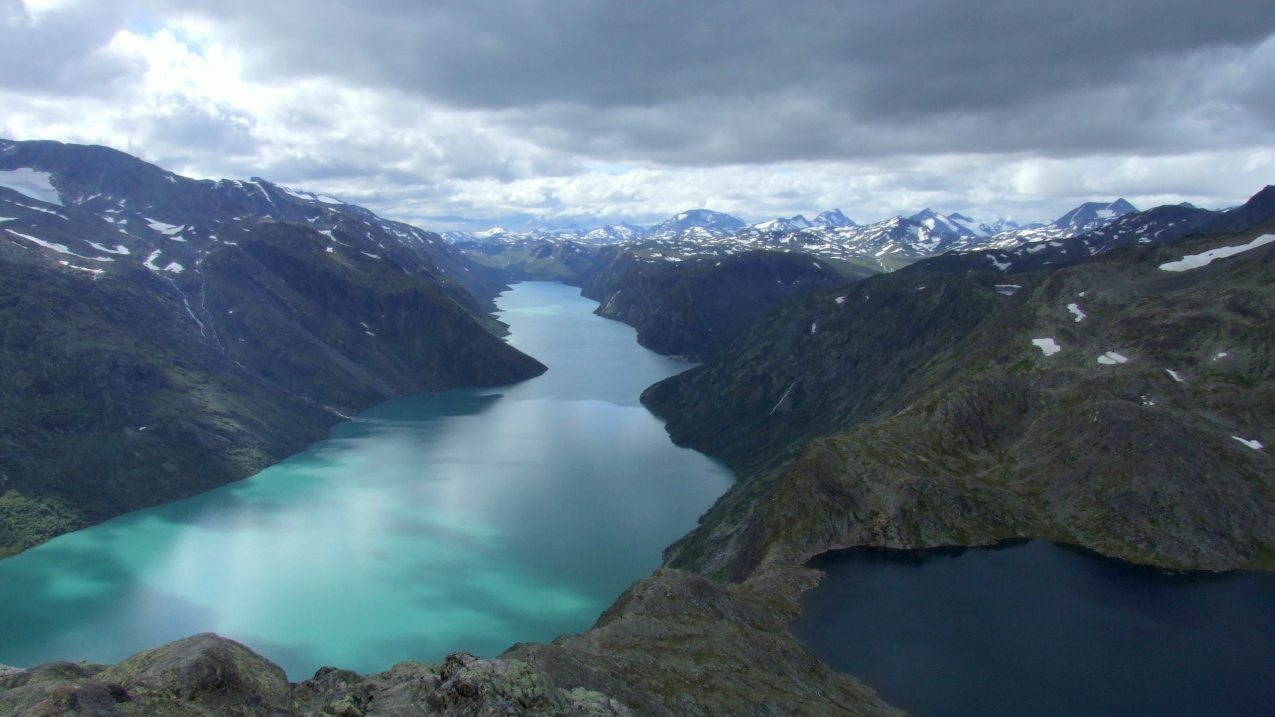 Обои Мемурубю, национальный парк, озеро, ледниковое озеро, гора в разрешении 2560x1440
