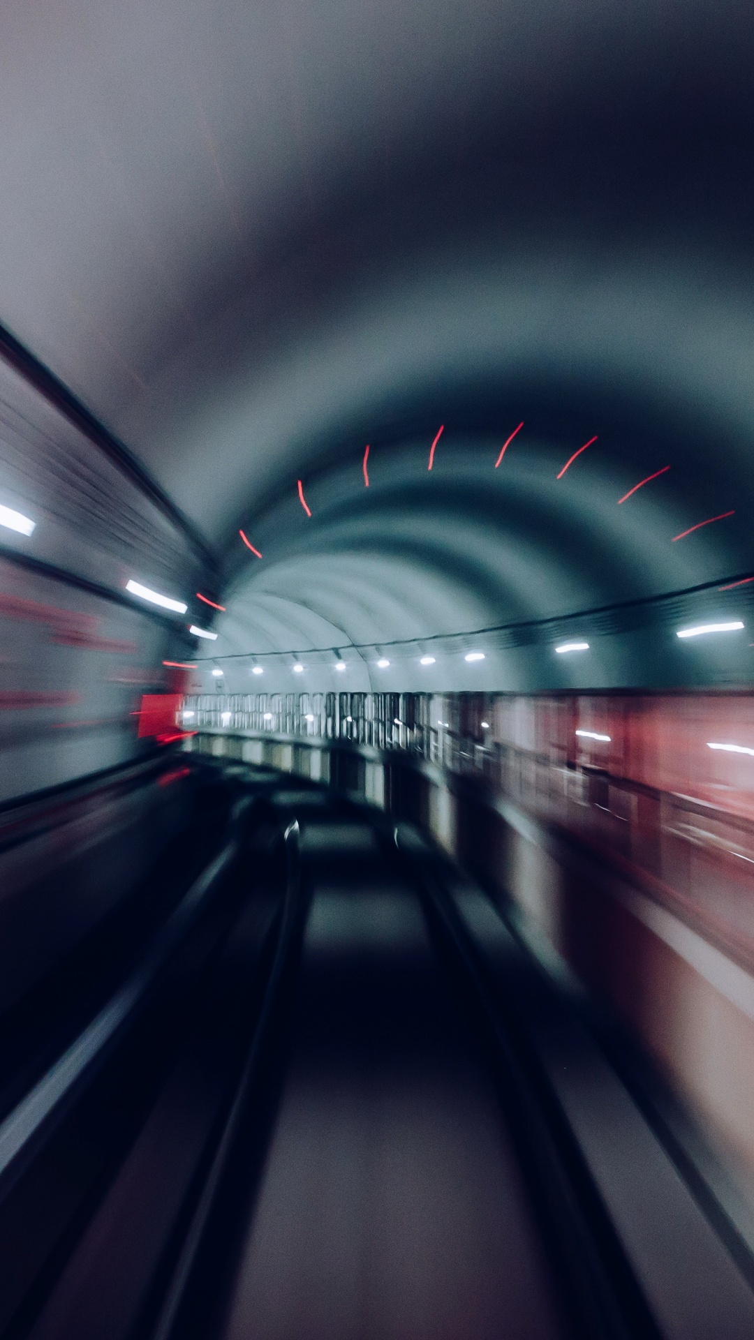 Обои инфраструктура, дорога, симметрия, электричество, полутона и оттенки в разрешении 1080x1920