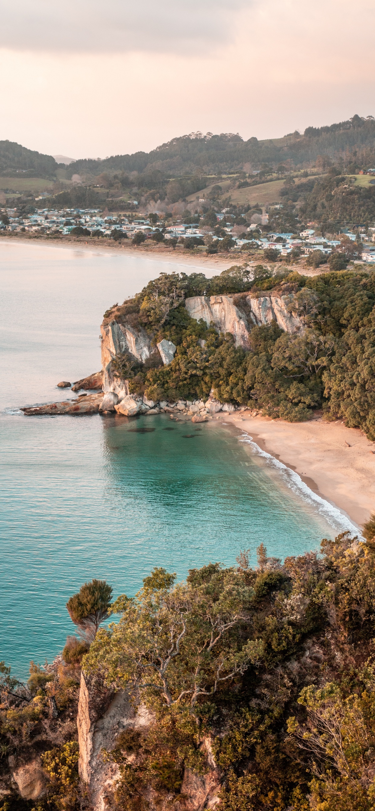 Обои море, водоем, побережье, прибрежные и океанические рельефы, залив в разрешении 1242x2688