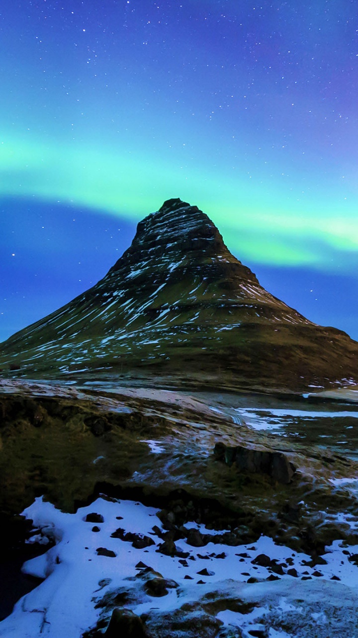 Обои Аврора, природа, атмосфера, пейзаж, гора в разрешении 720x1280