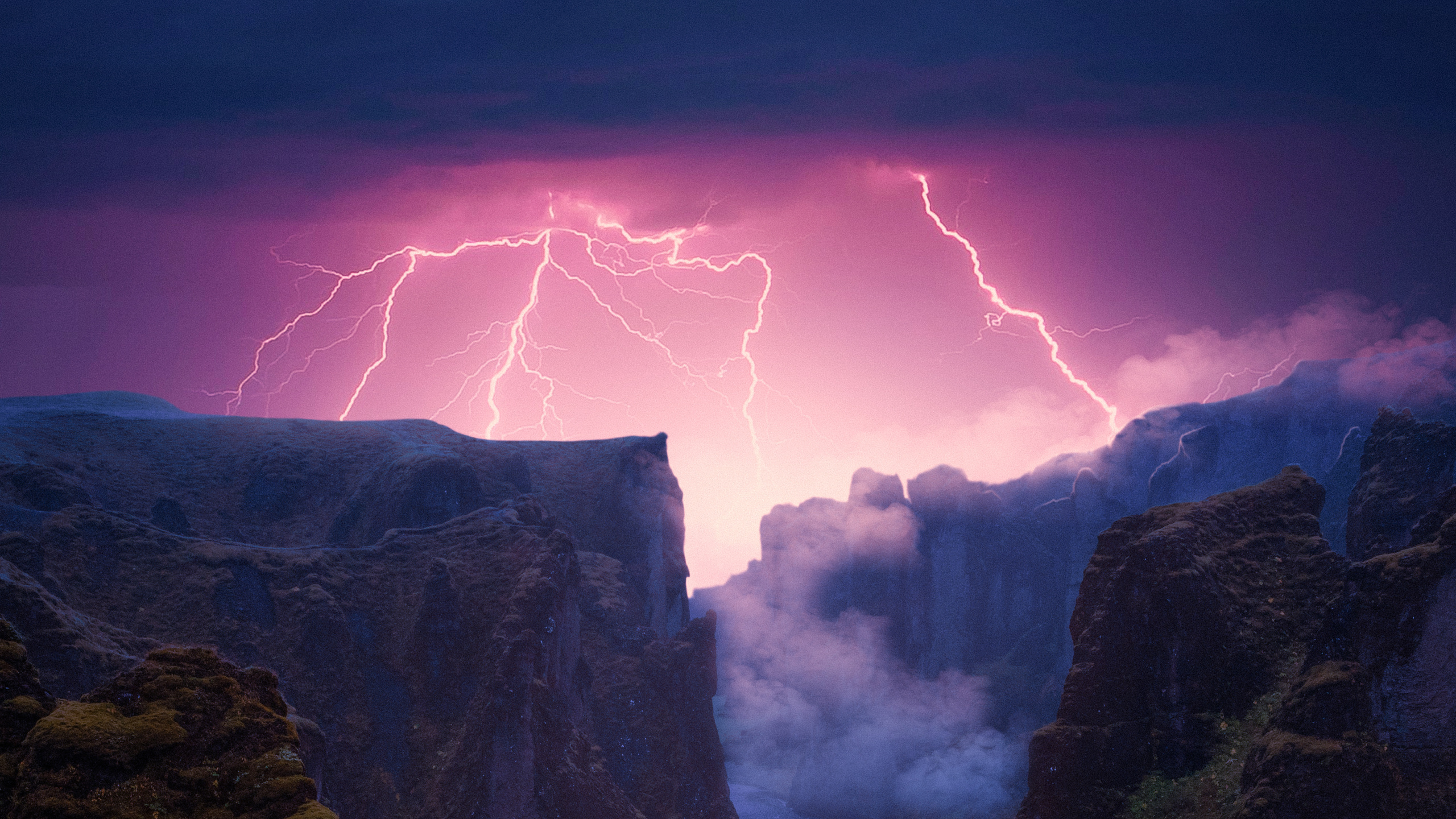 Обои молния, облако, гром, атмосфера, Гроза в разрешении 2560x1440