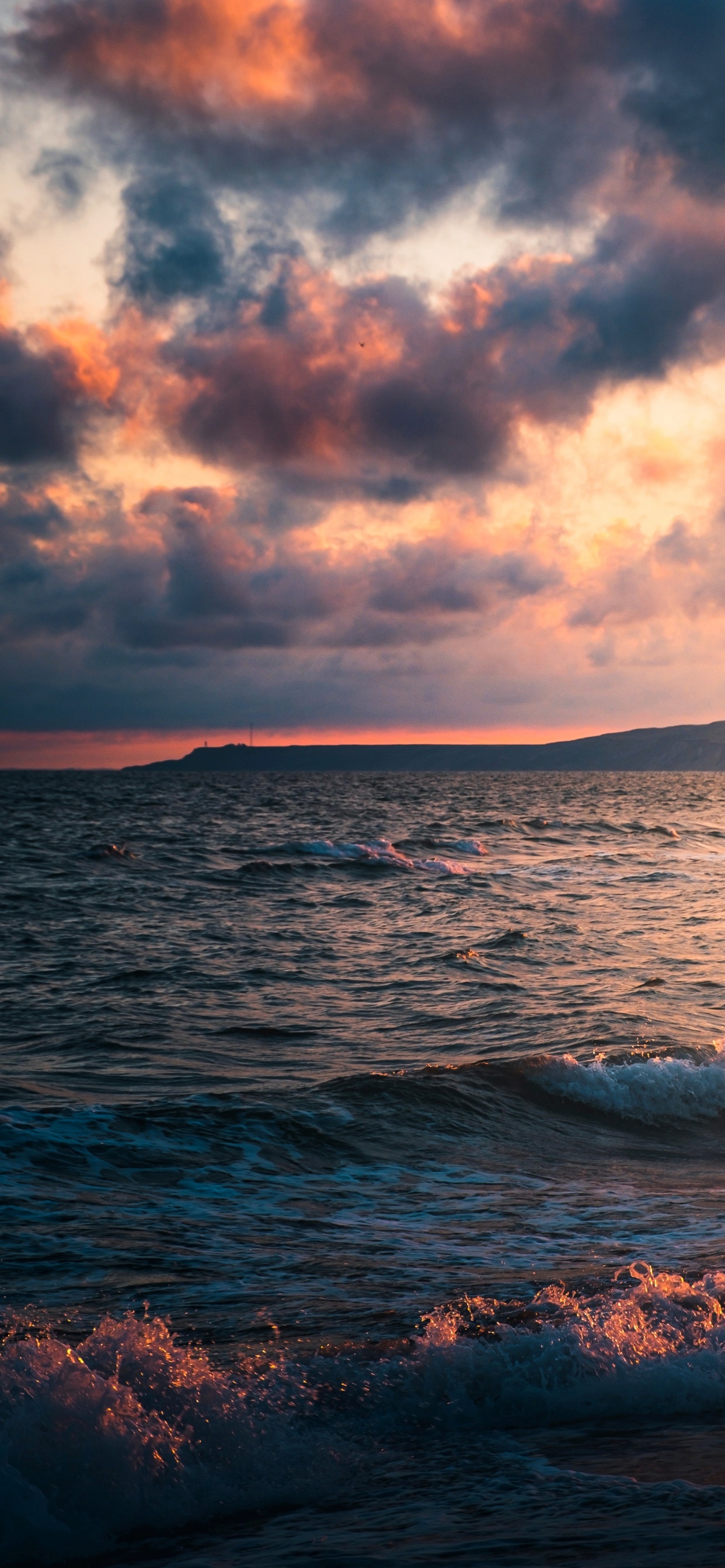 Обои море, вода, облако, атмосфера, послесвечение в разрешении 1242x2688