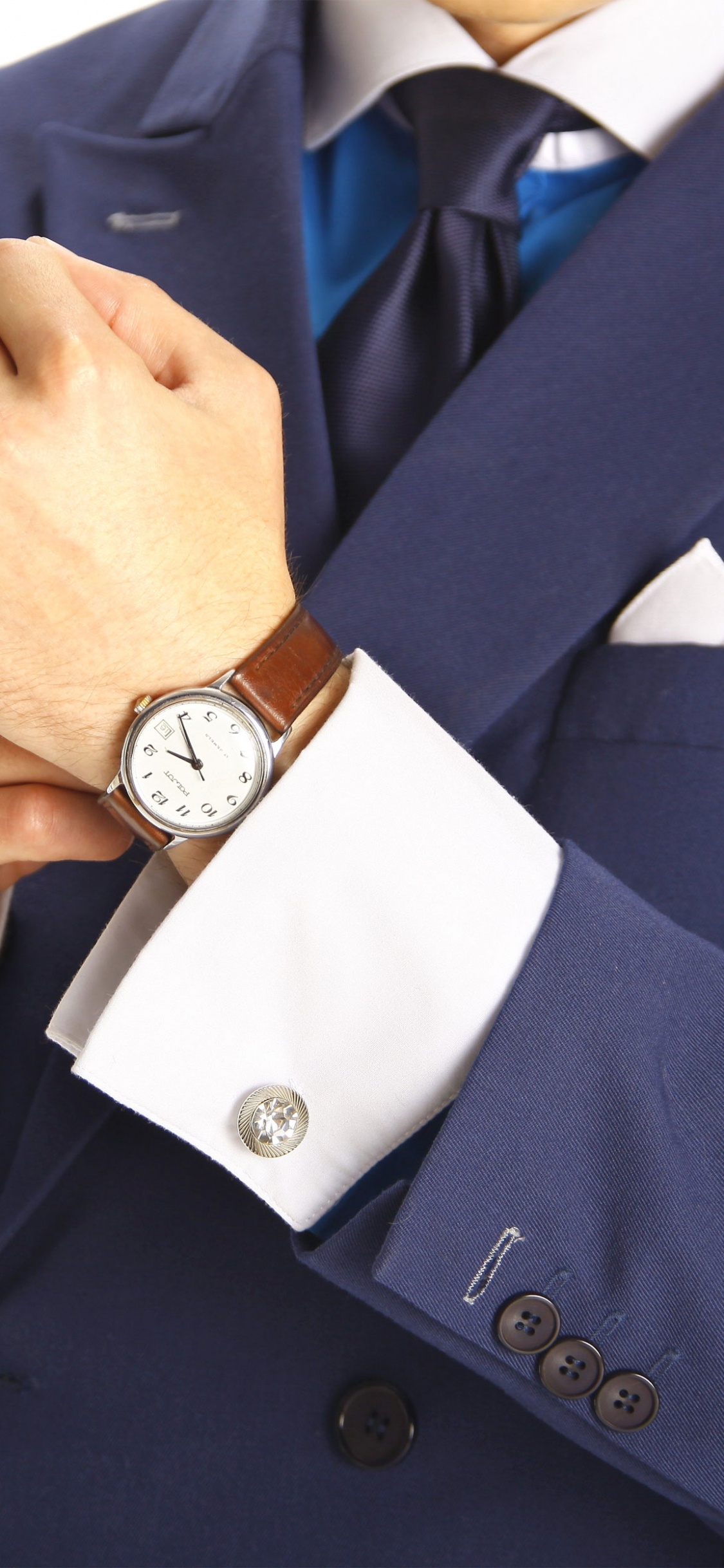 Обои запонка, одежда, фэшн, верхняя одежда, блейзер в разрешении 1125x2436