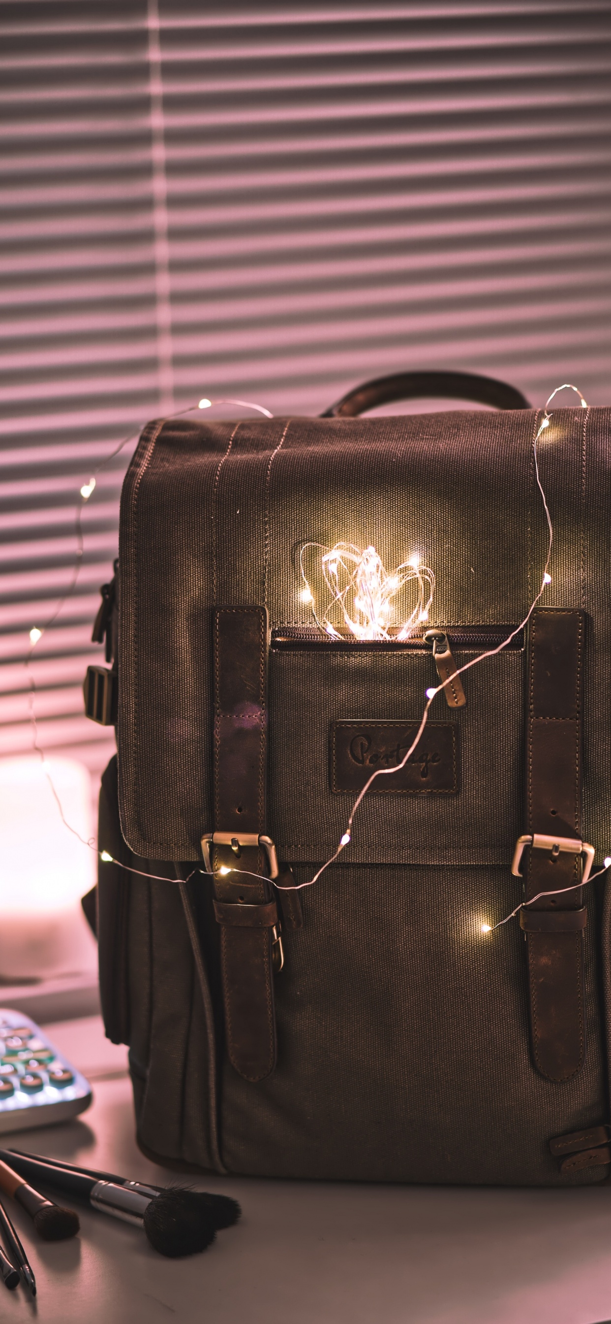 Обои ручная кладь, Багаж и сумки, сумка, мешок, багаж в разрешении 1242x2688