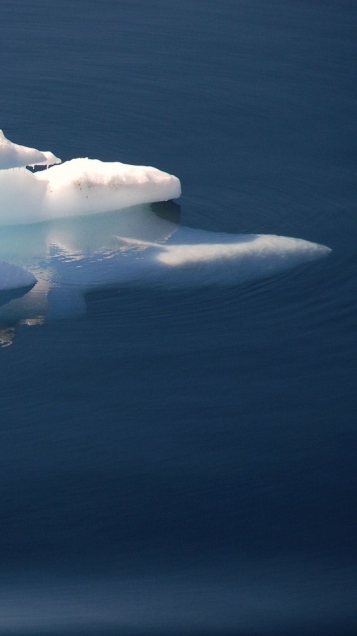 Обои айсберг, облако, кучевое облако, лед, морской лед в разрешении 720x1280
