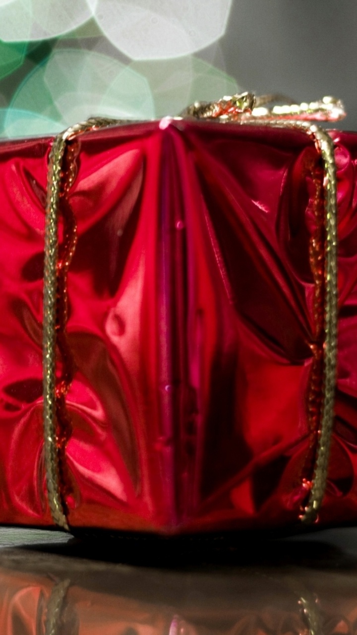 Обои Рождественский день, красный цвет, коробка, желание, Рождество в разрешении 720x1280