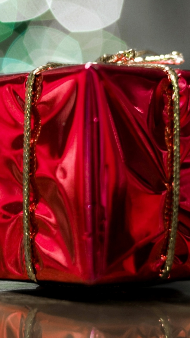 Обои Рождественский день, красный цвет, коробка, желание, Рождество в разрешении 750x1334