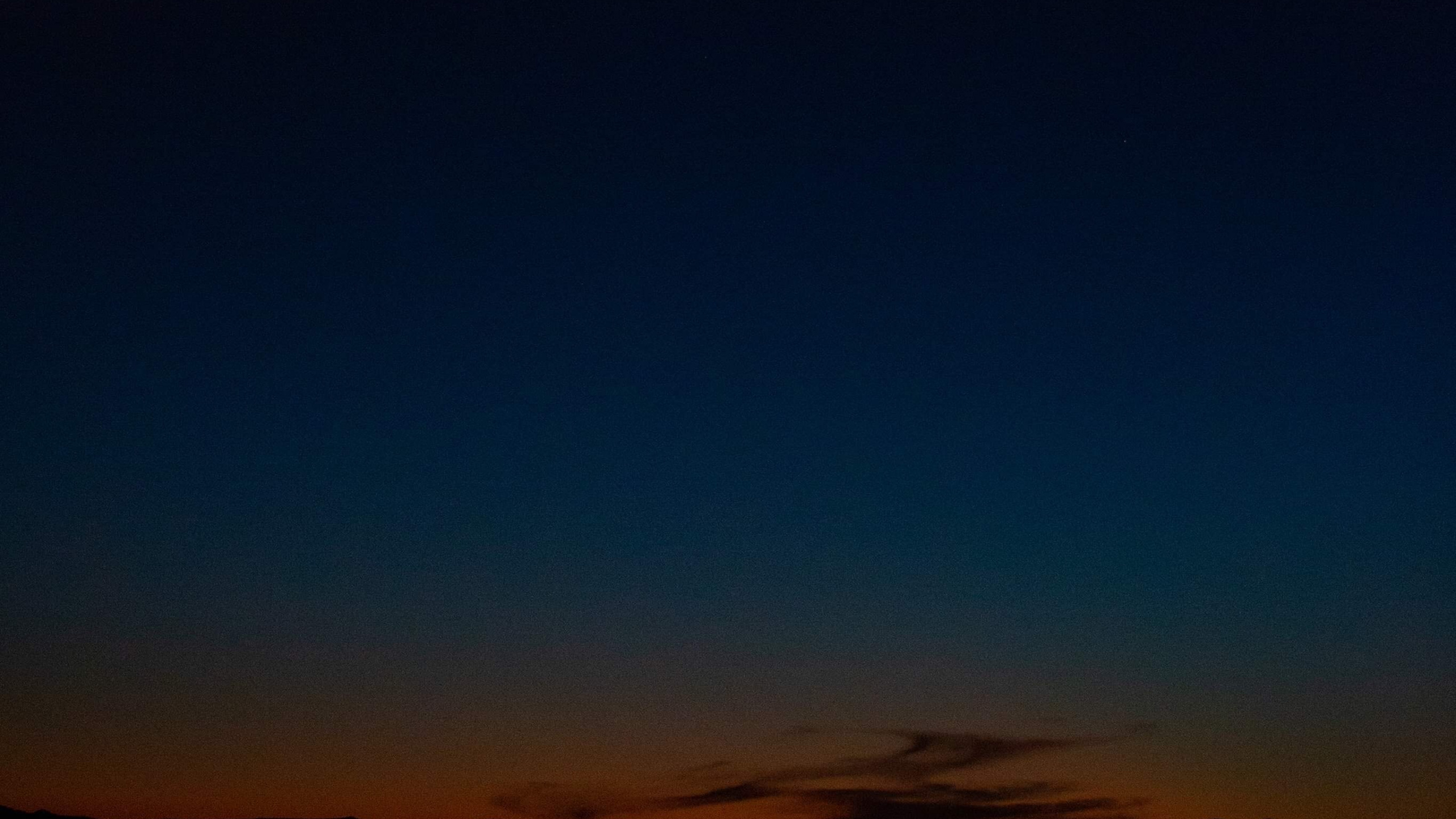 Обои луна, атмосфера, Астрономия, небесное явление, горизонт в разрешении 2560x1440