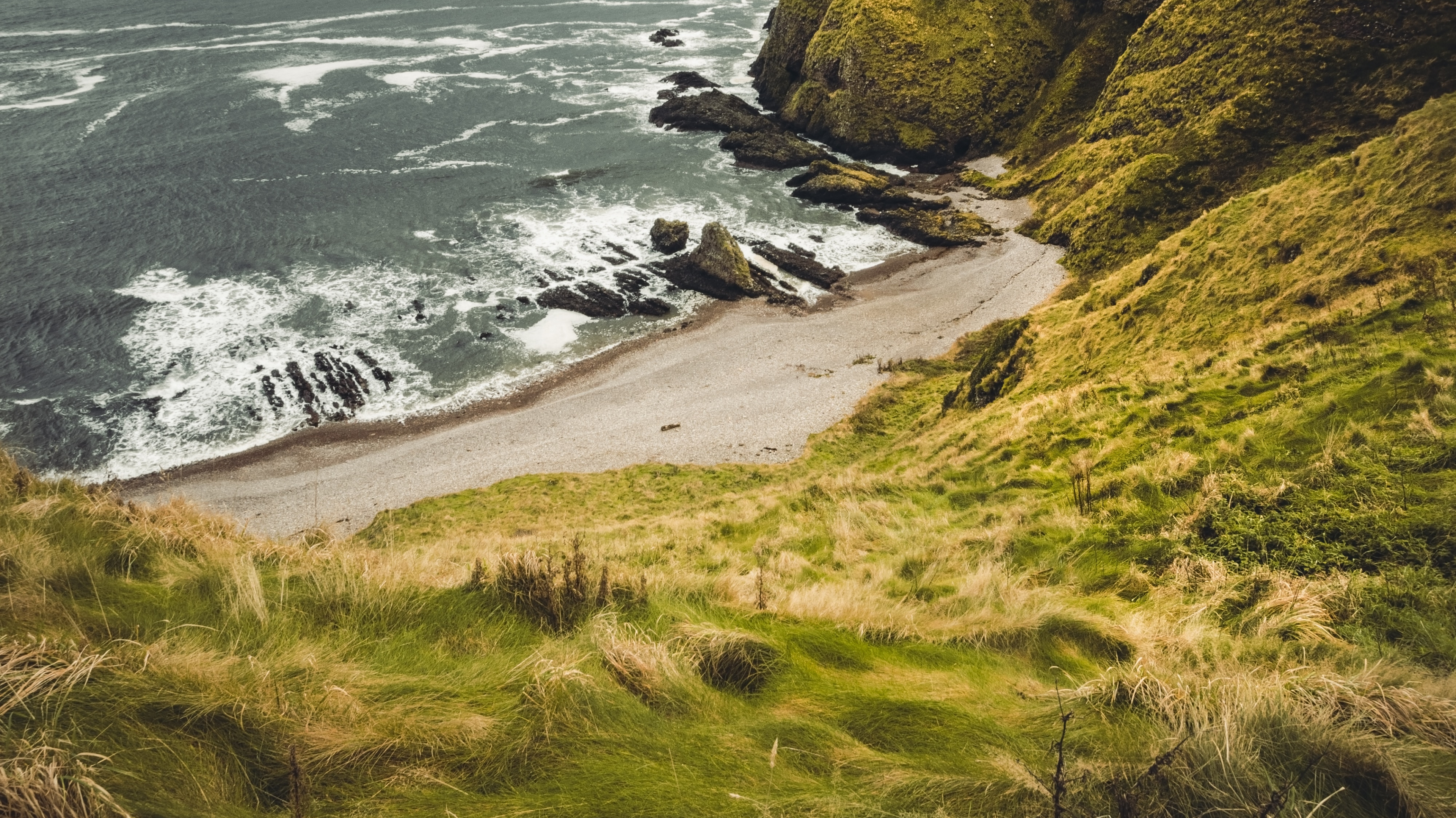 Обои побережье, плащ, море, берег, пляж в разрешении 3840x2160