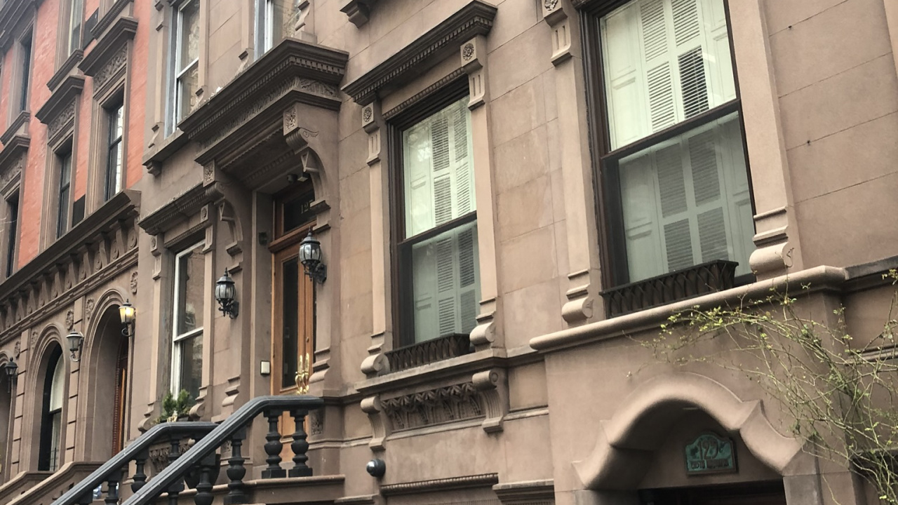 Обои фасад, недвижимость, балкон, кондоминиум, соседство в разрешении 1280x720