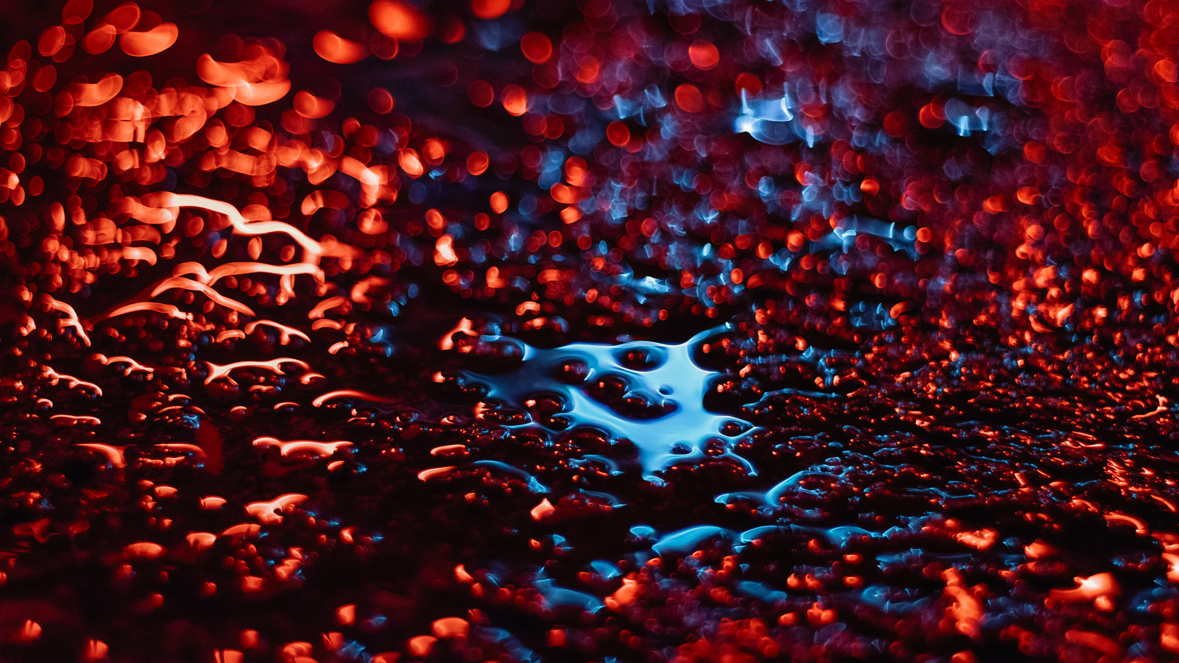 Обои вода, красный цвет, падение, синий, красочность в разрешении 3840x2160