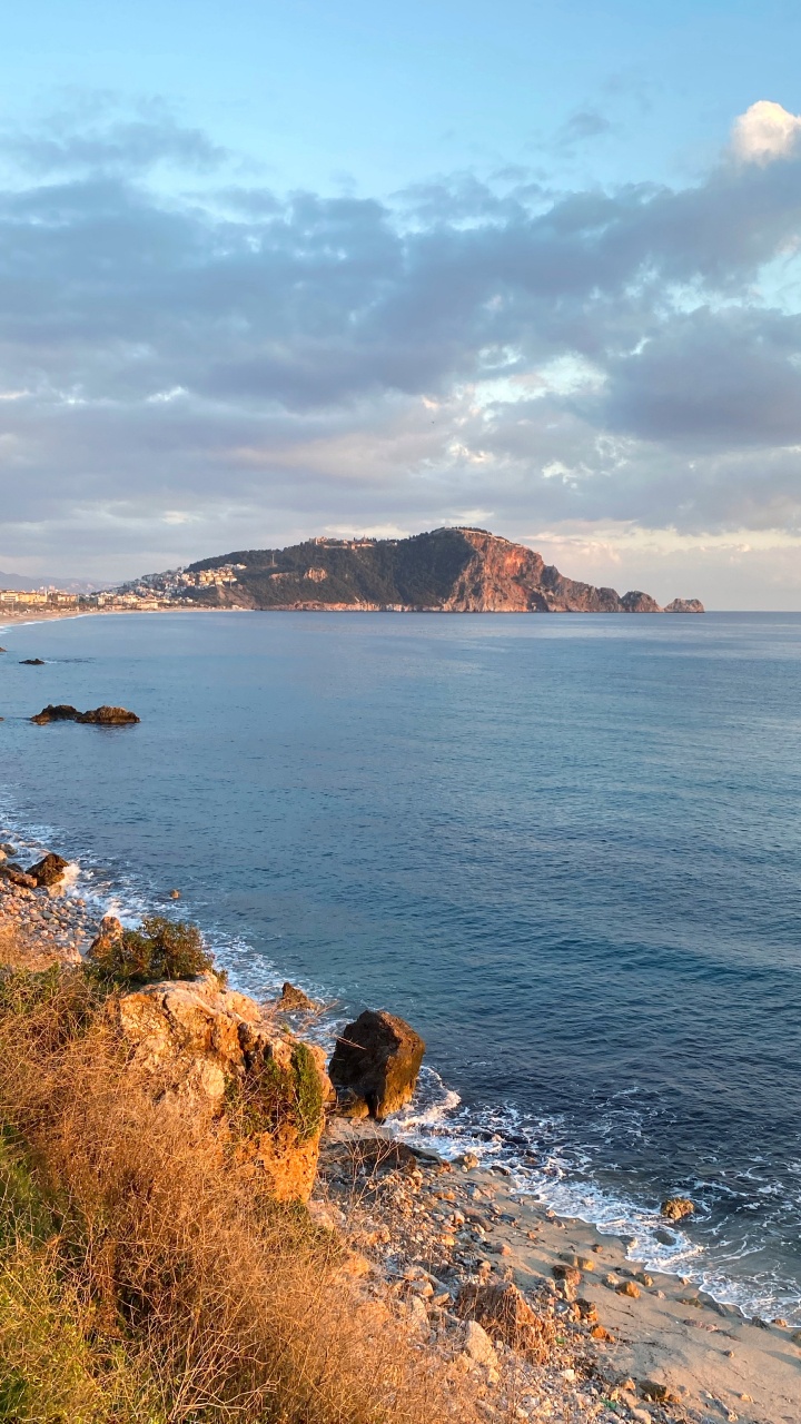 Обои Клеопатра Бич, вода, облако, лазурный, растение в разрешении 720x1280