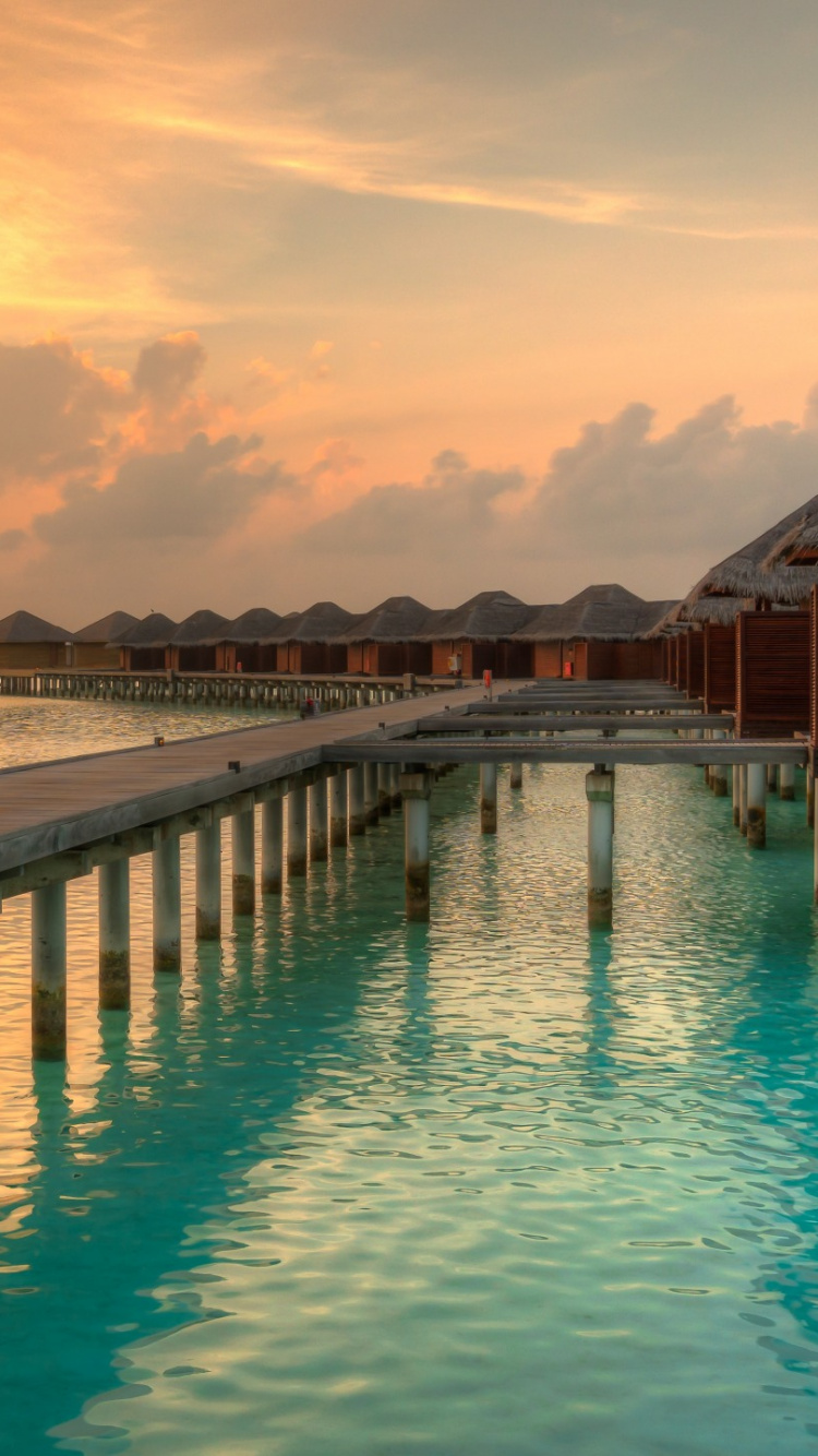 Обои закат, пляж, Атолл, Остров, туризм в разрешении 750x1334