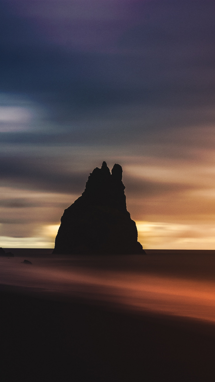 Обои природа, рок, закат, горизонт, природный ландшафт в разрешении 750x1334