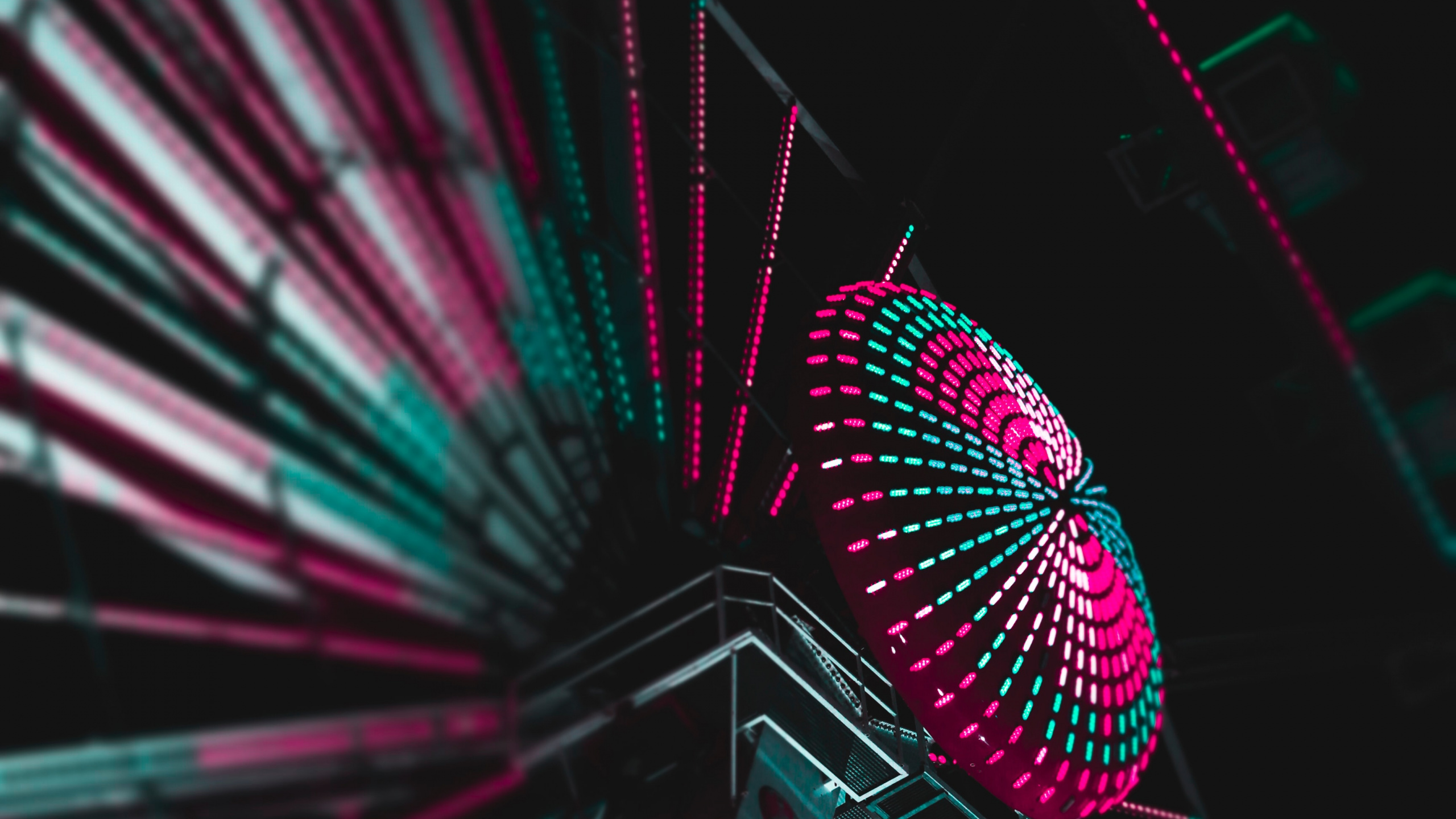 Обои свет, колесо, парк развлечений, неон, парк в разрешении 2560x1440