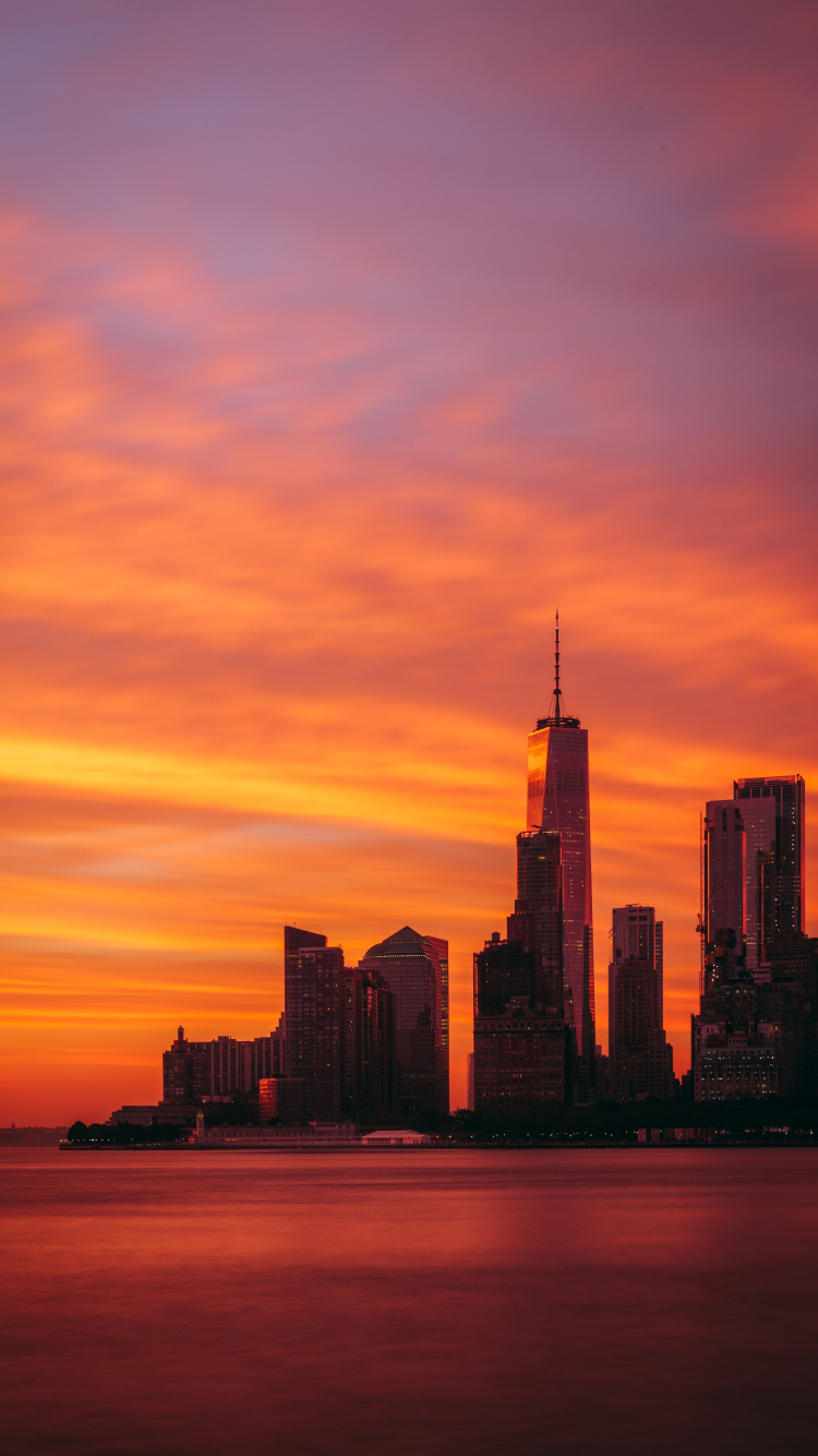 Обои нью-йоркский закат, Всемирный торговый центр 1, закат, город, Эмпайр Стейт Билдинг в разрешении 750x1334