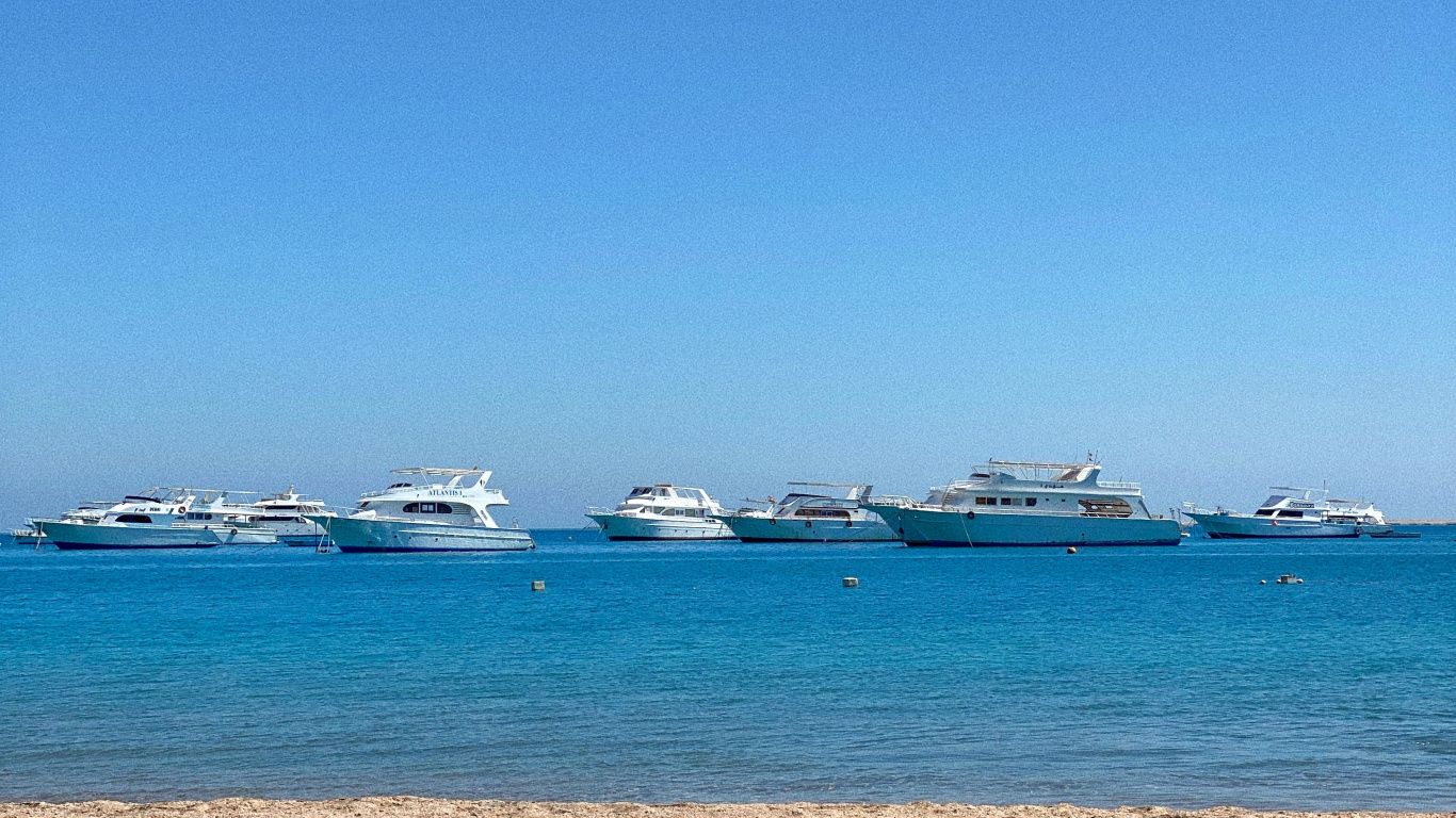 Обои море, пляж Сан-Франциско, пляж, вода, лодка в разрешении 1366x768