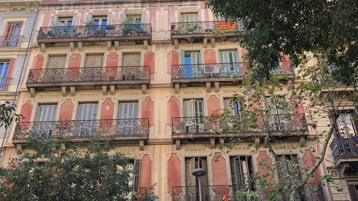 Обои жилой район, фасад, соседство, квартира, здание в разрешении 1366x768