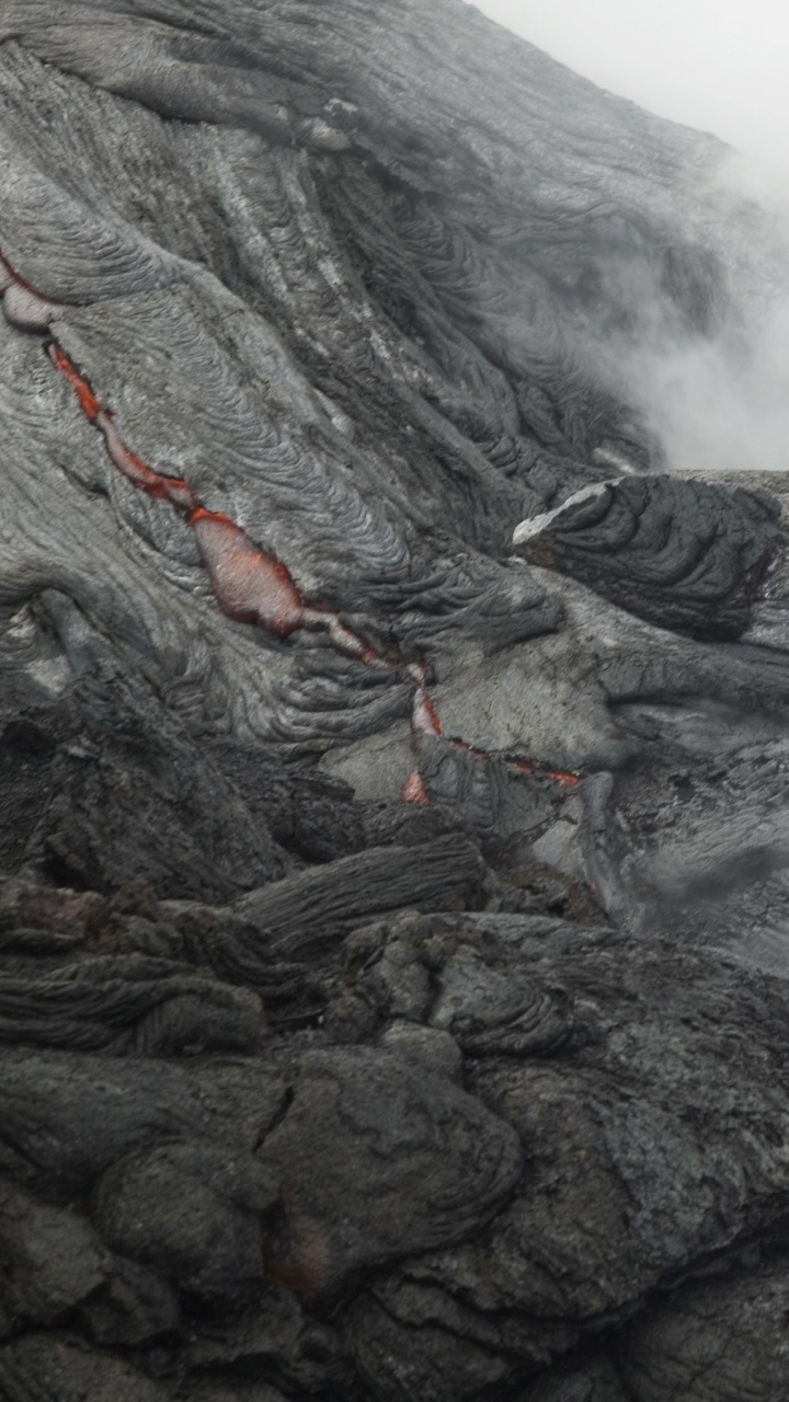 Обои хребет, лава, вулкан, геология, рок в разрешении 720x1280