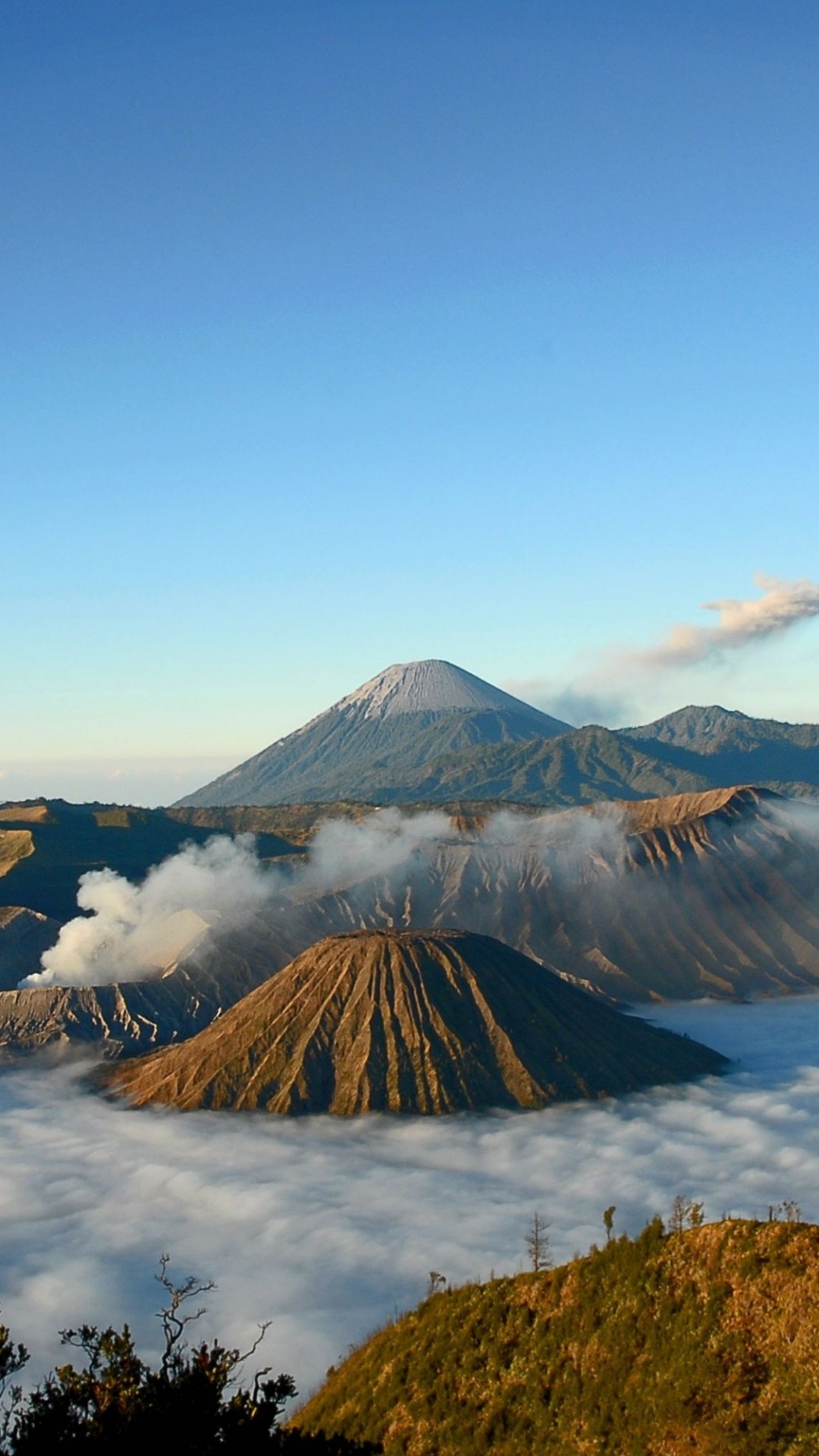 Обои Гора Бромо, Семеру, Иджен, вулкан, гора в разрешении 1080x1920
