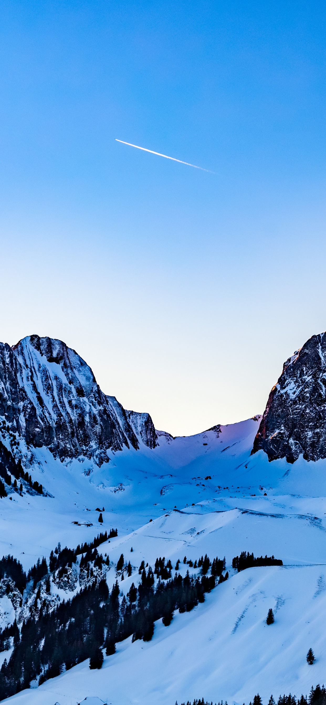 Обои гора, снег, лазурный, склон, природный ландшафт в разрешении 1242x2688