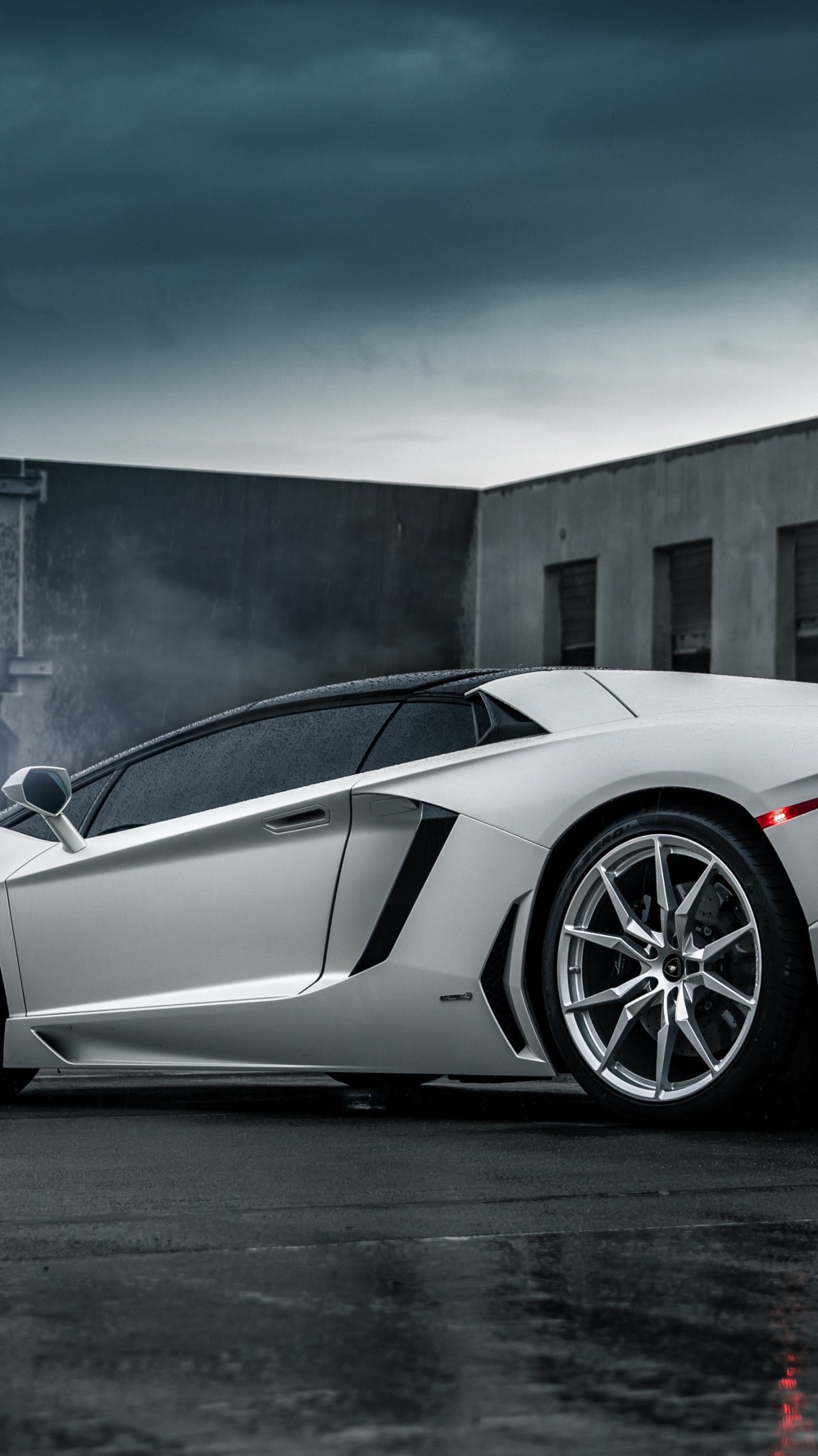 Обои Lamborghini aventador svj 2019 года, Ламборджини, легковые автомобили, спорткар, суперкар в разрешении 1440x2560