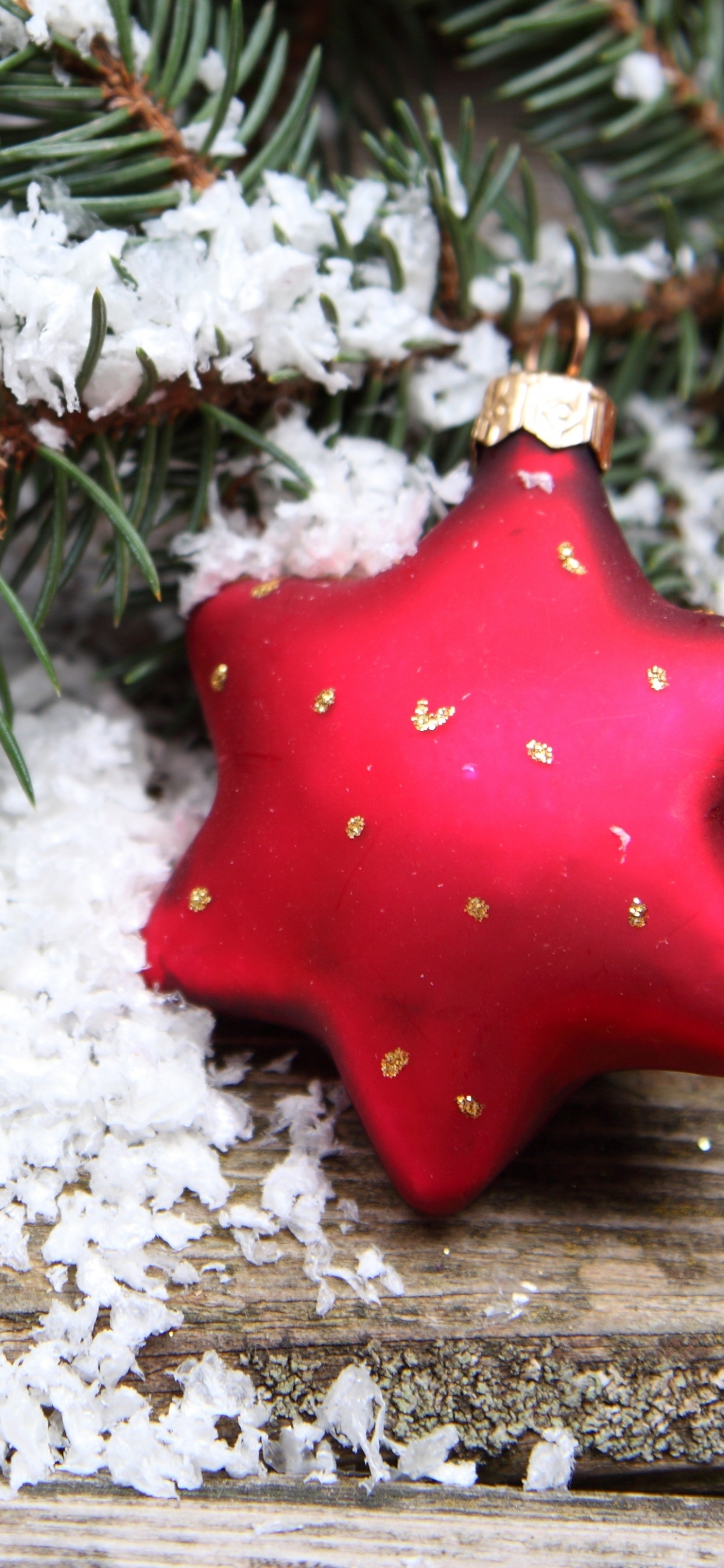 Обои Новый год, Рождественский день, ветвь, рождественский орнамент, ель в разрешении 1242x2688