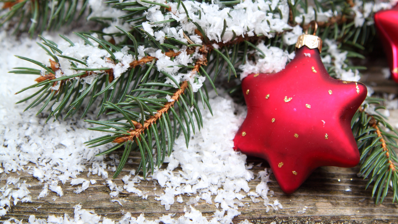 Обои Новый год, Рождественский день, ветвь, рождественский орнамент, ель в разрешении 1366x768