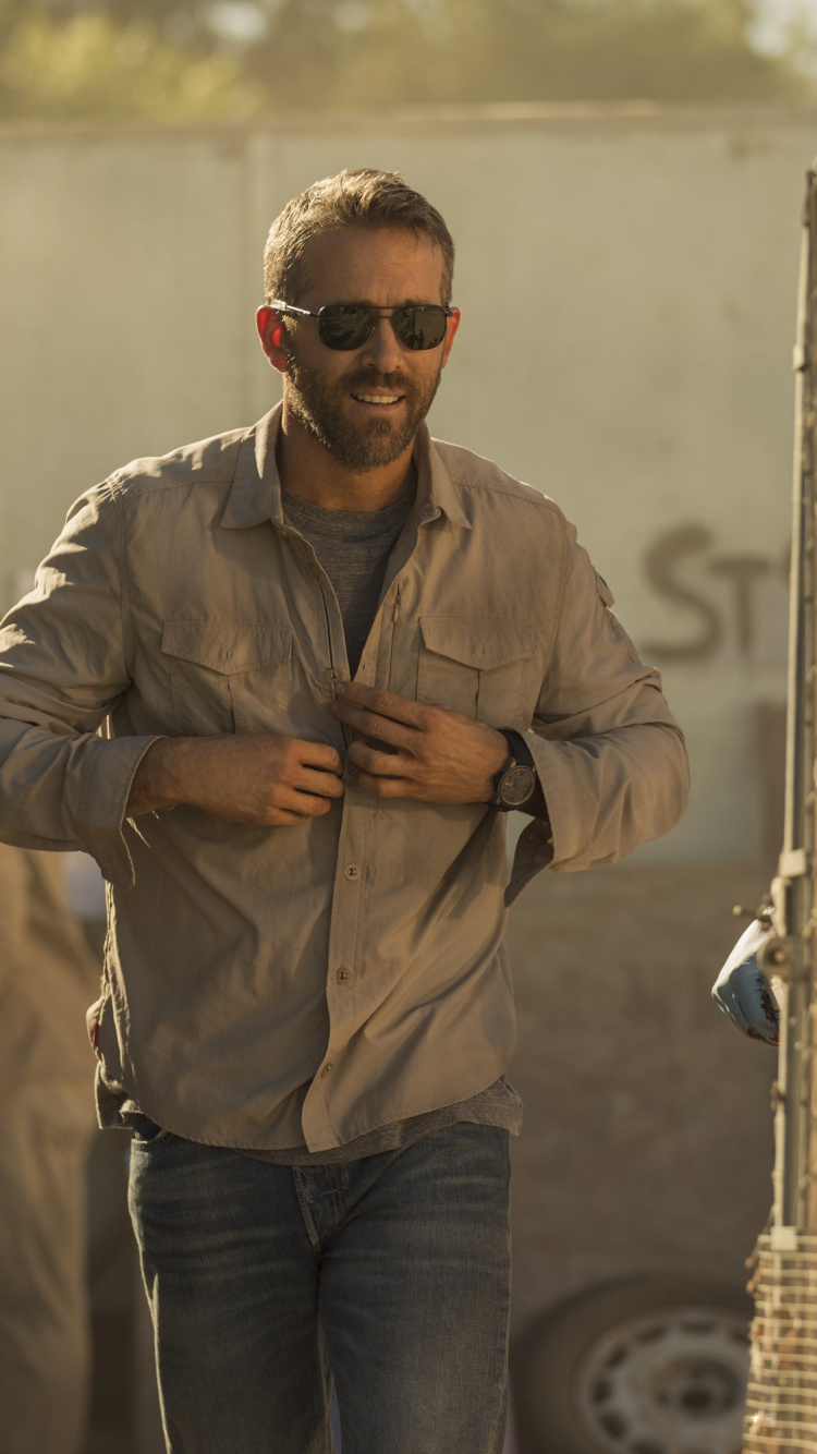 Обои забор, люди, Райан Рейнольдс, очки, Первый в разрешении 750x1334