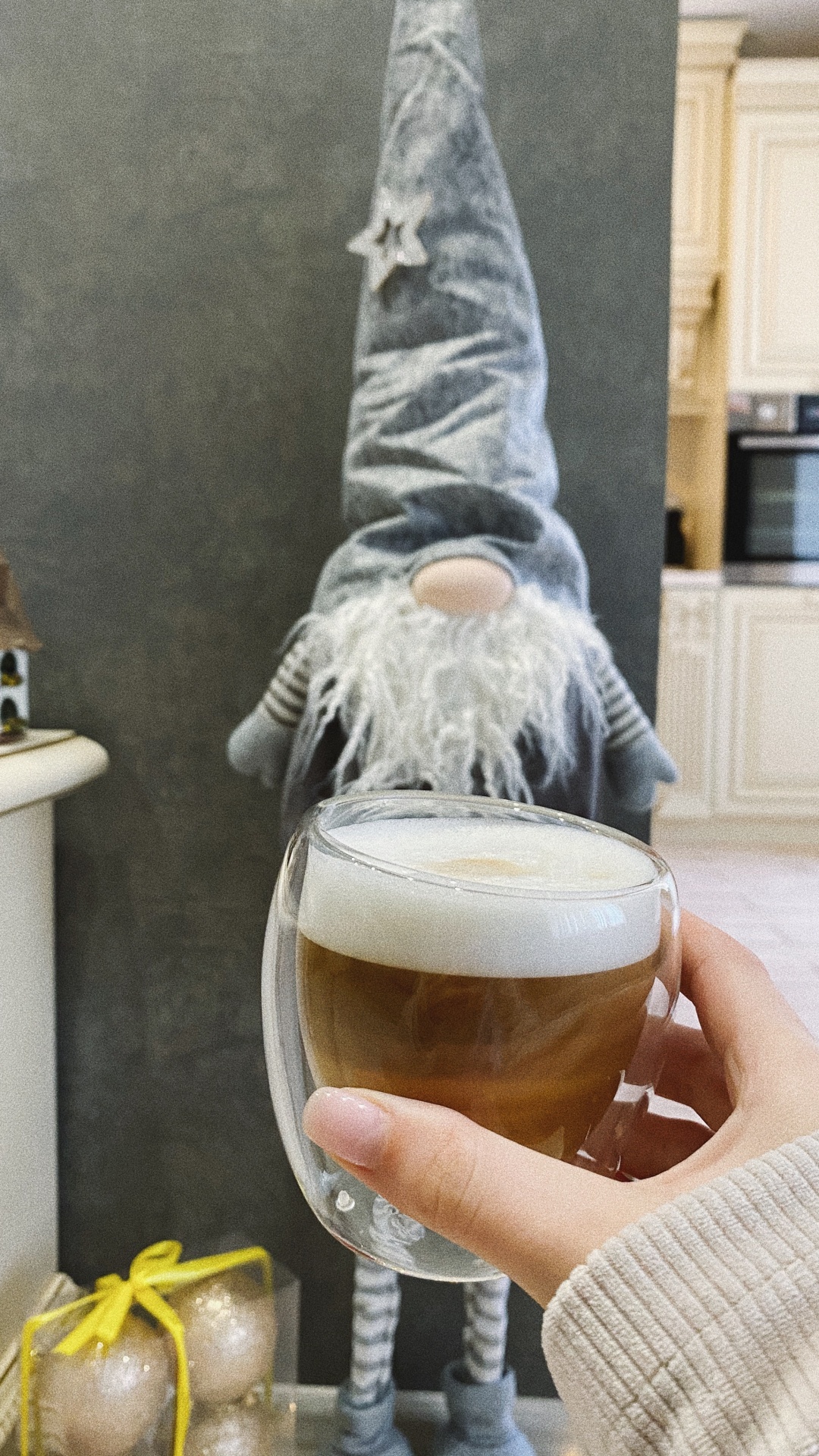 Обои небьющиеся, напиток, пиво, алкоголь, бесплатная доставка в разрешении 1080x1920