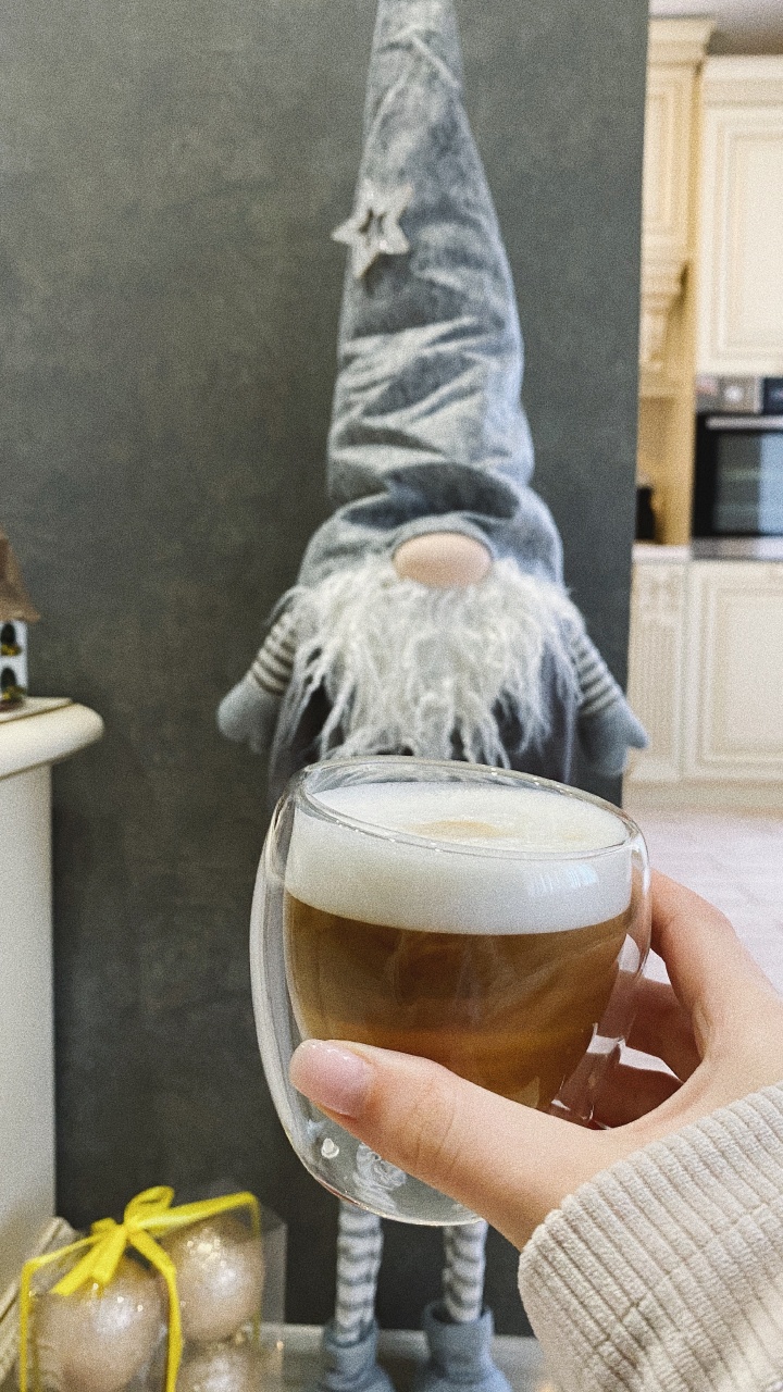 Обои небьющиеся, напиток, пиво, алкоголь, бесплатная доставка в разрешении 720x1280