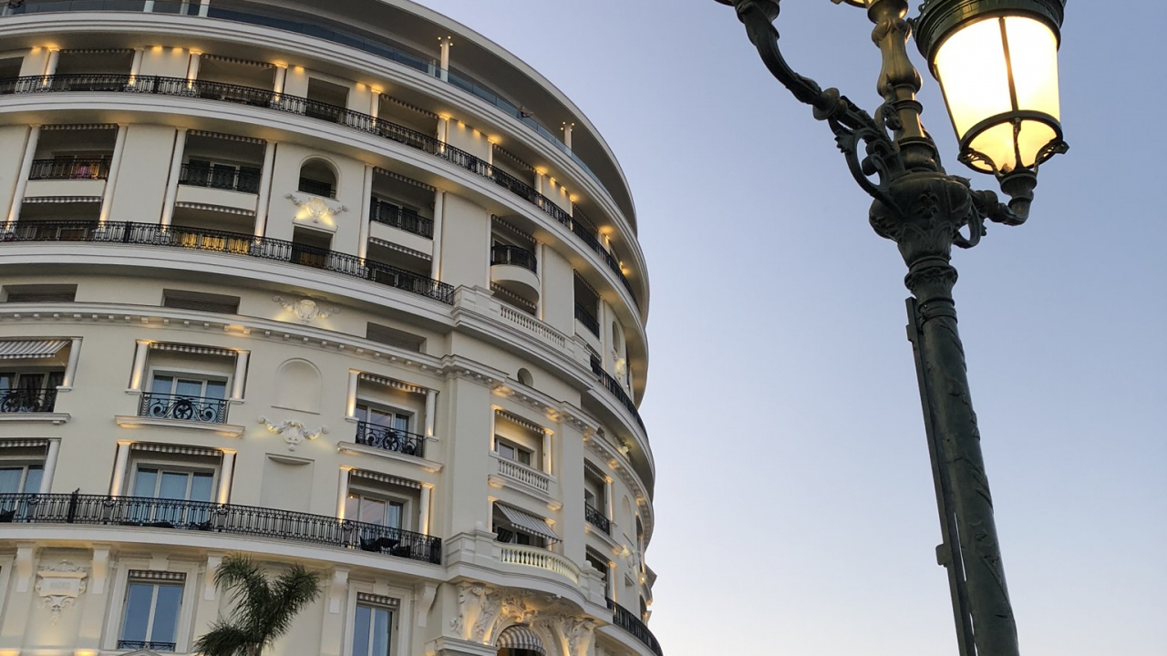 Обои туризм, осветительная арматура, достопримечательность, уличный фонарь, дорога в разрешении 1280x720