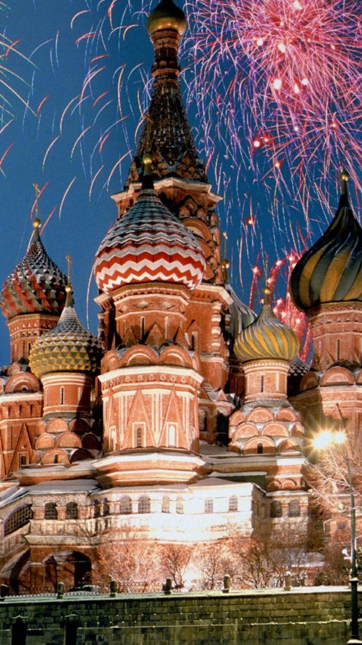 Обои Московская Русь, Красная площадь, ориентир, салют, Новый год в разрешении 720x1280