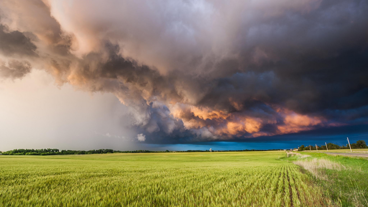 Обои буря, облако, природа, поле, сенокосное угодье в разрешении 1280x720