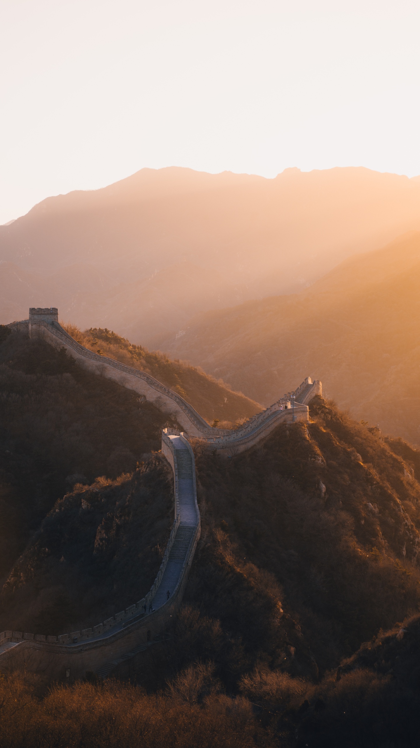 Обои нагорье, горный рельеф, гора, холм, свет в разрешении 1440x2560